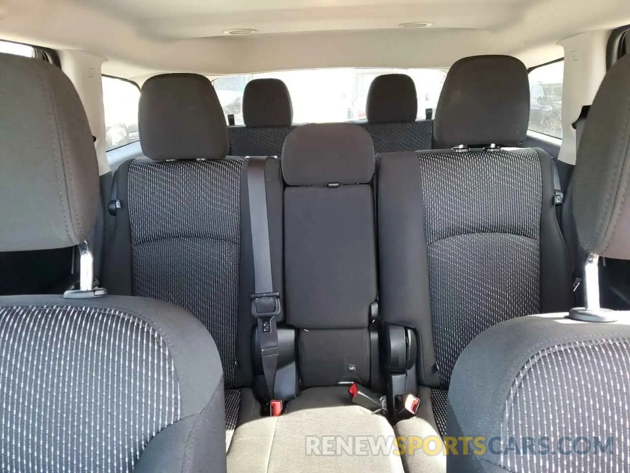 10 Photograph of a damaged car 3C4PDCAB2LT271931 DODGE JOURNEY 2020