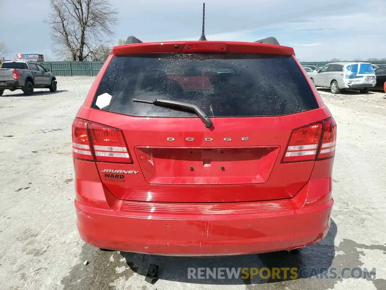 6 Photograph of a damaged car 3C4PDCAB2LT275168 DODGE JOURNEY 2020
