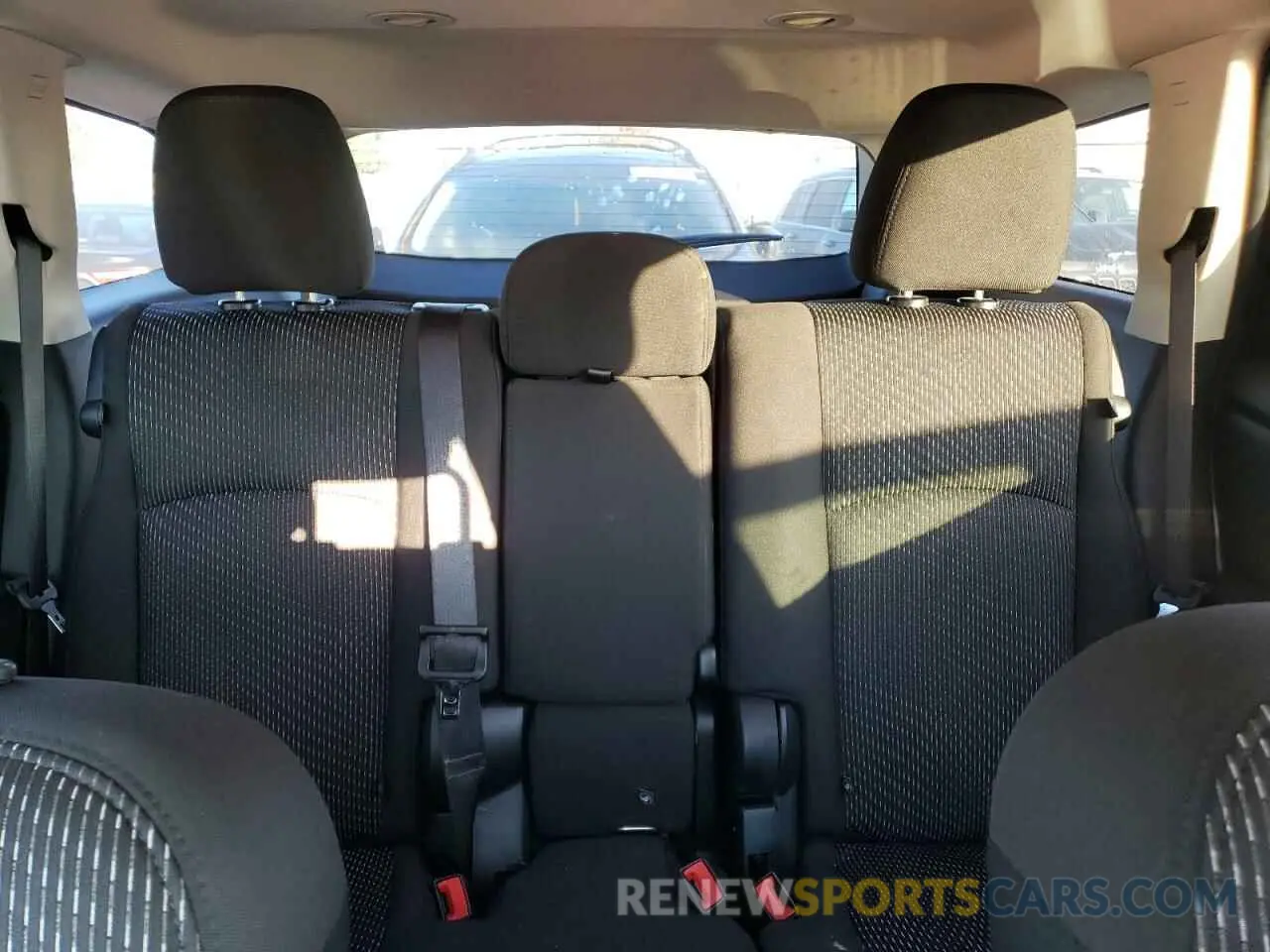 10 Photograph of a damaged car 3C4PDCAB2LT276997 DODGE JOURNEY 2020