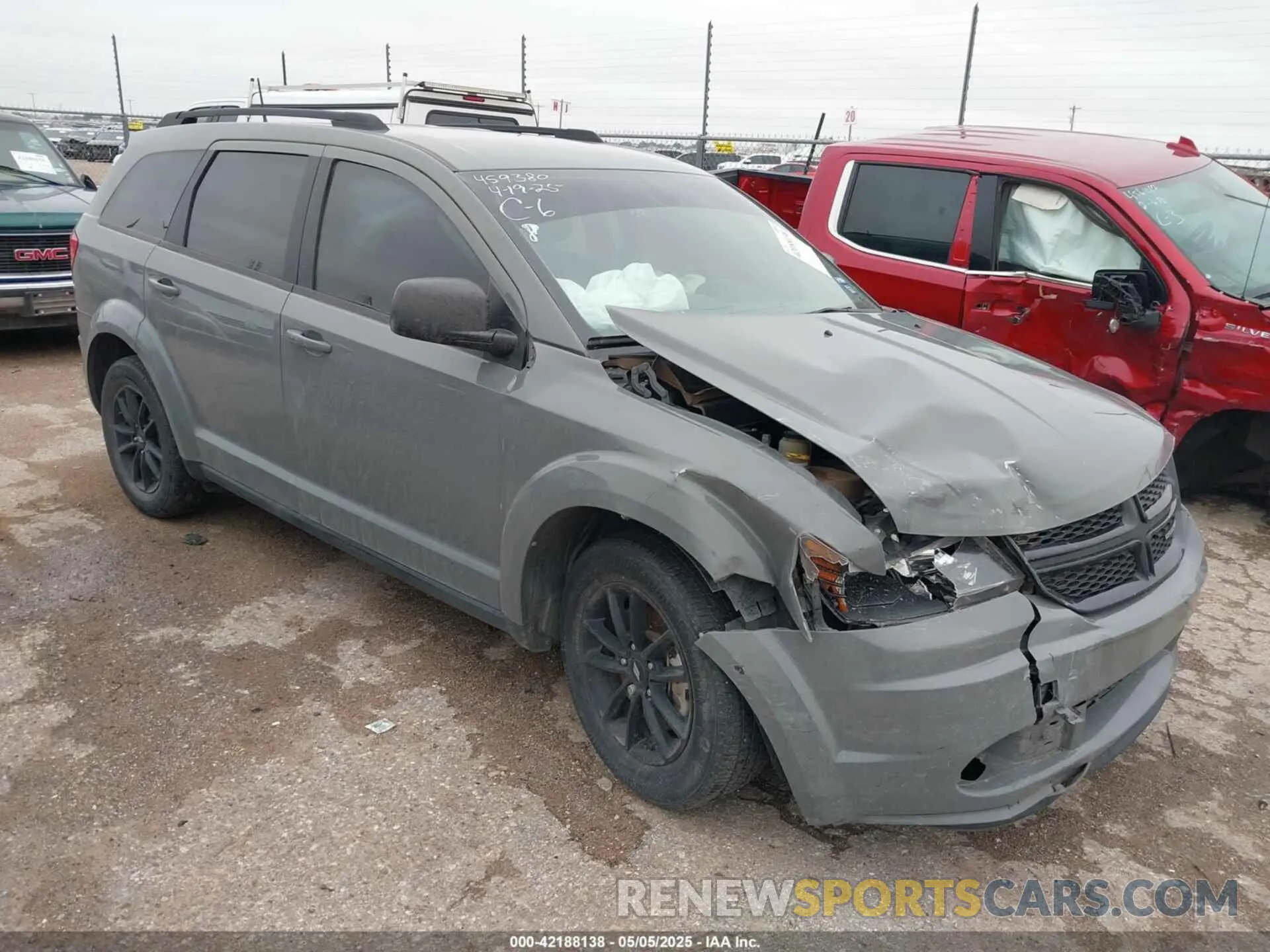 1 Photograph of a damaged car 3C4PDCAB3LT237626 DODGE JOURNEY 2020