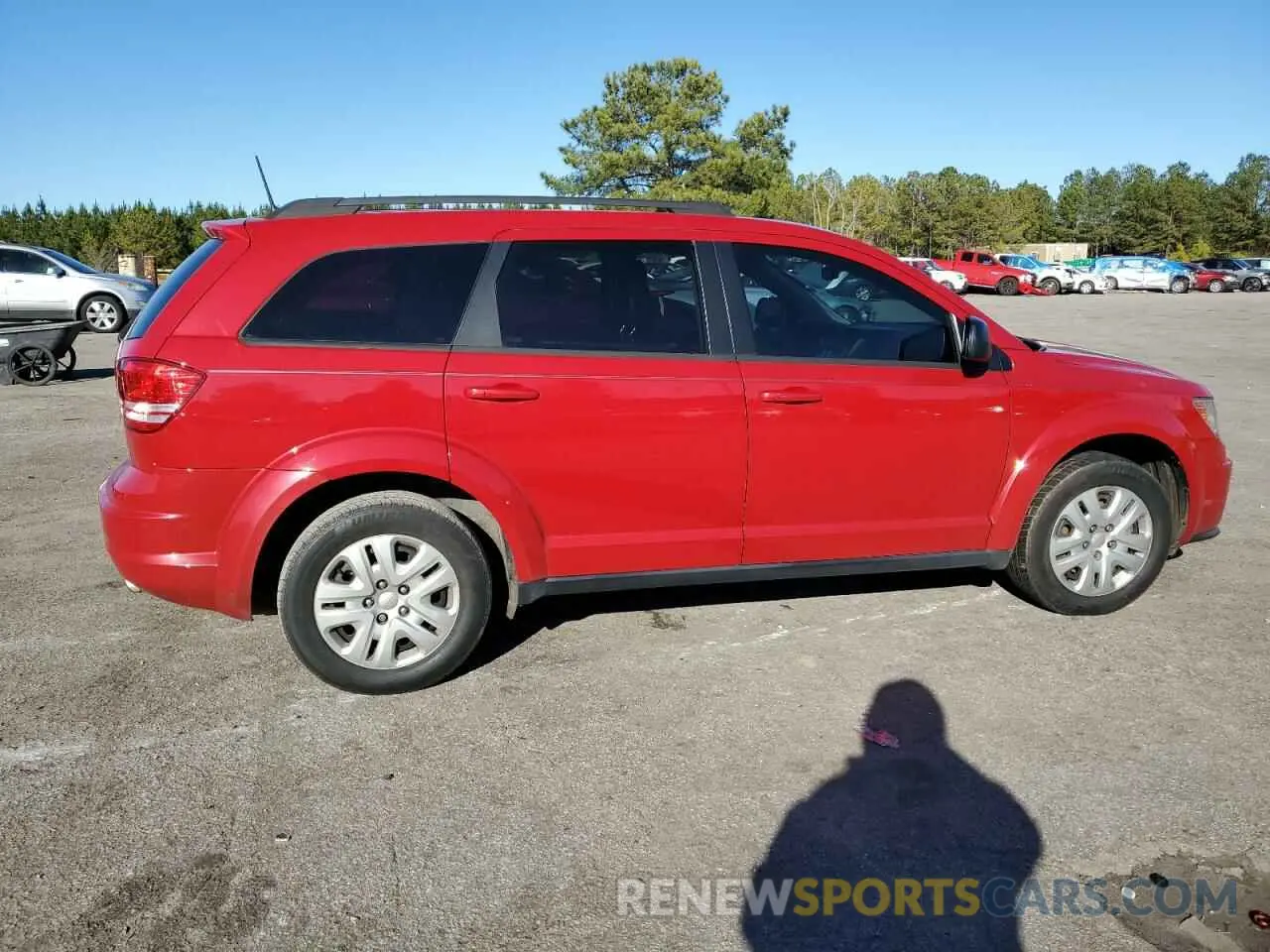 3 Photograph of a damaged car 3C4PDCAB3LT237920 DODGE JOURNEY 2020
