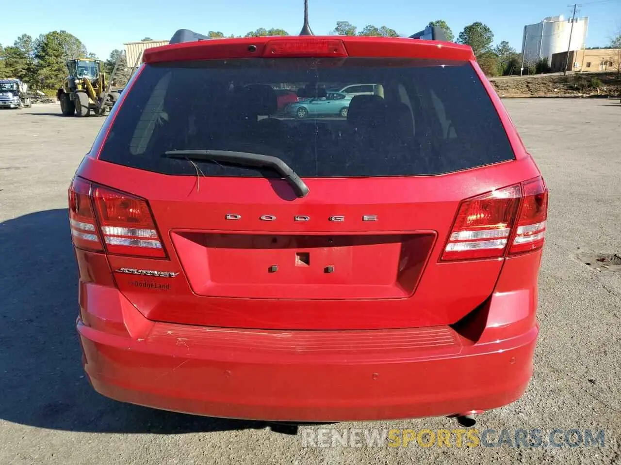 6 Photograph of a damaged car 3C4PDCAB3LT237920 DODGE JOURNEY 2020
