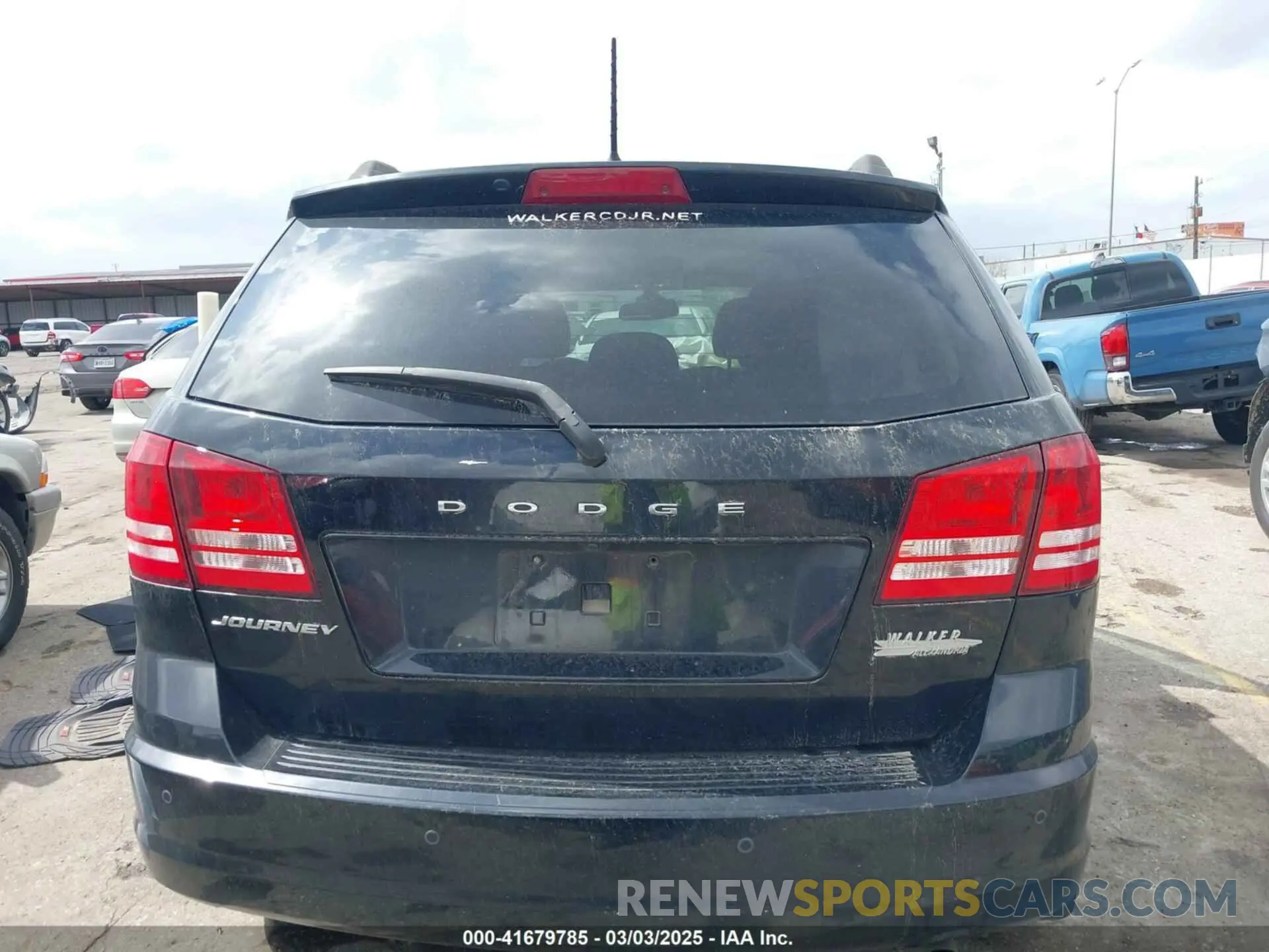 16 Photograph of a damaged car 3C4PDCAB3LT261747 DODGE JOURNEY 2020