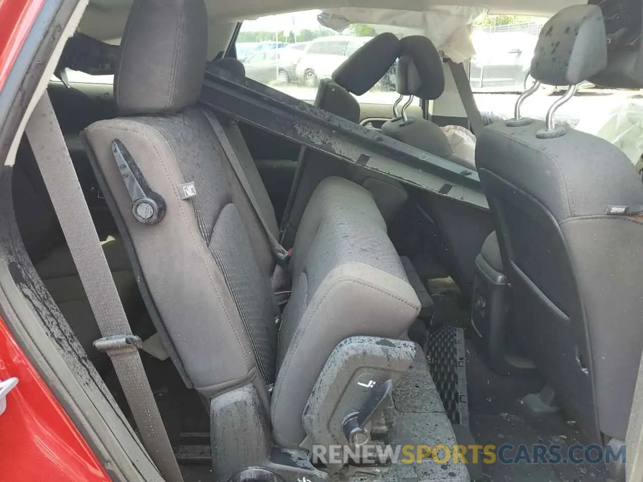 10 Photograph of a damaged car 3C4PDCAB3LT271856 DODGE JOURNEY 2020