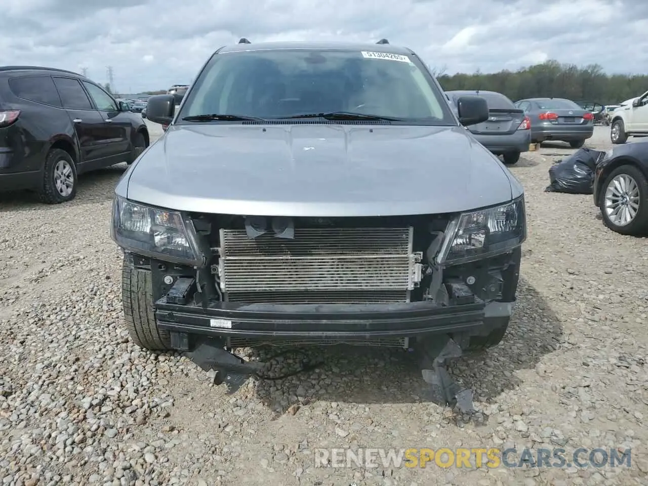 5 Photograph of a damaged car 3C4PDCAB3LT271906 DODGE JOURNEY 2020