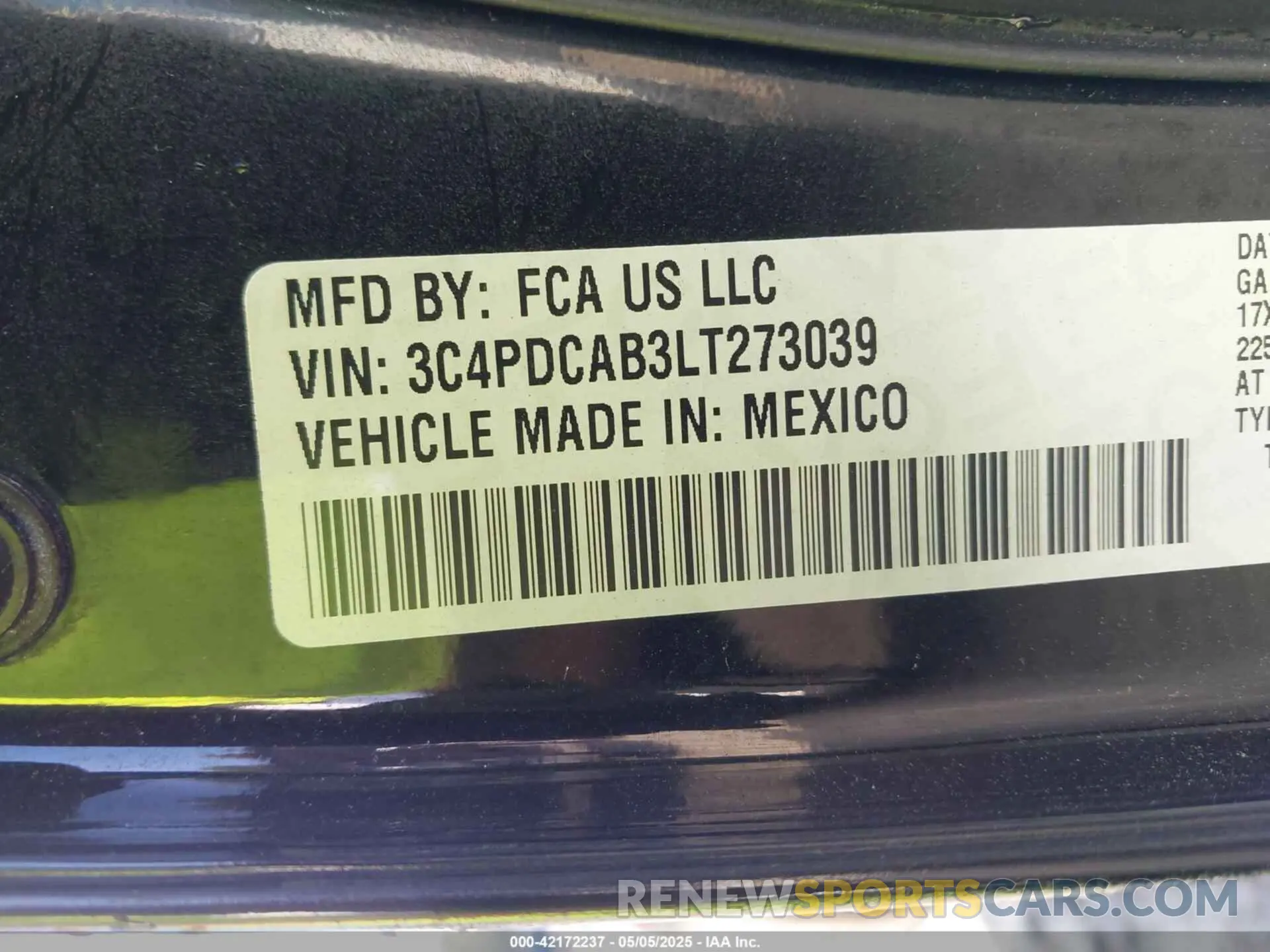 9 Photograph of a damaged car 3C4PDCAB3LT273039 DODGE JOURNEY 2020