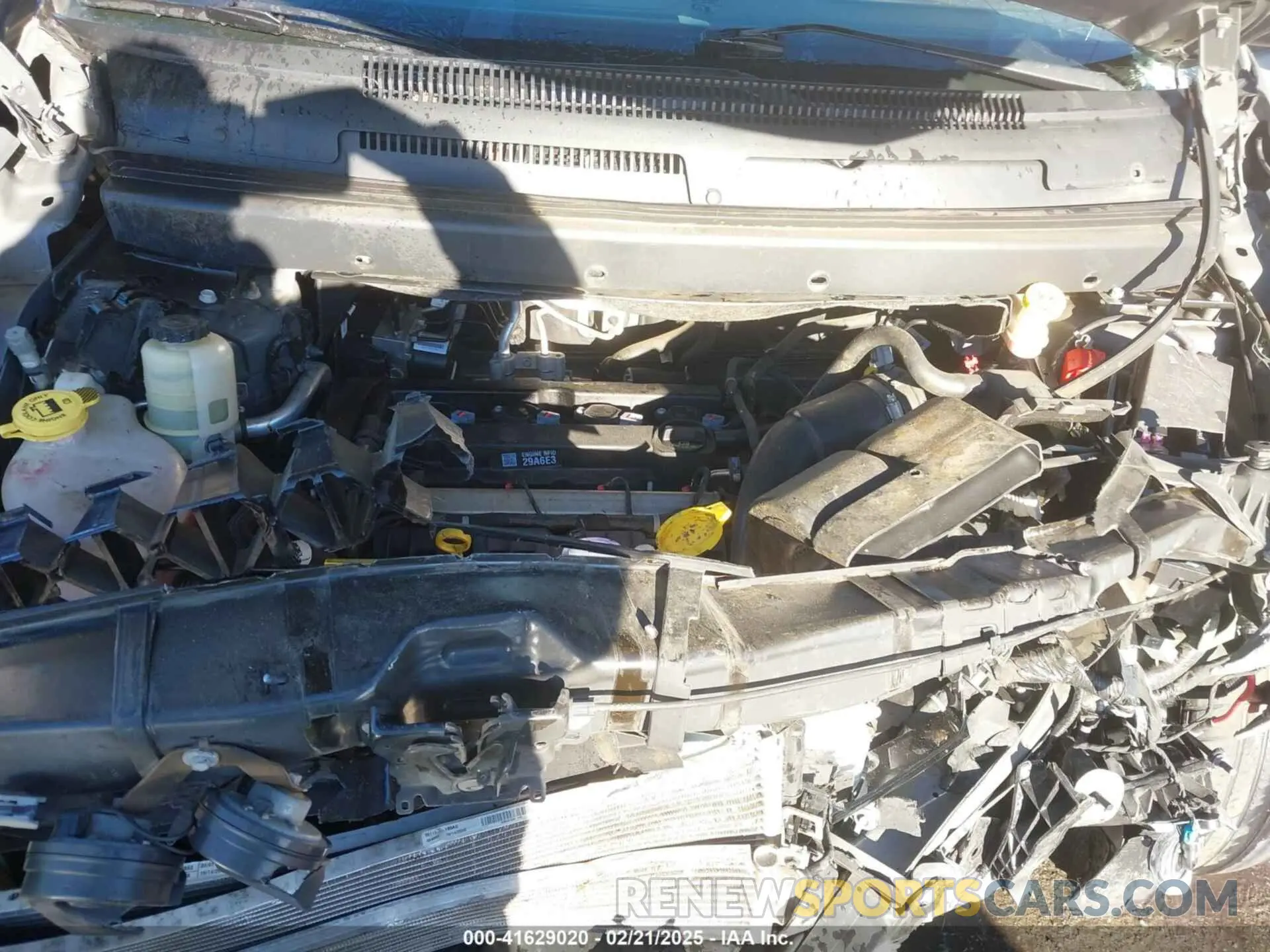 10 Photograph of a damaged car 3C4PDCAB3LT273512 DODGE JOURNEY 2020