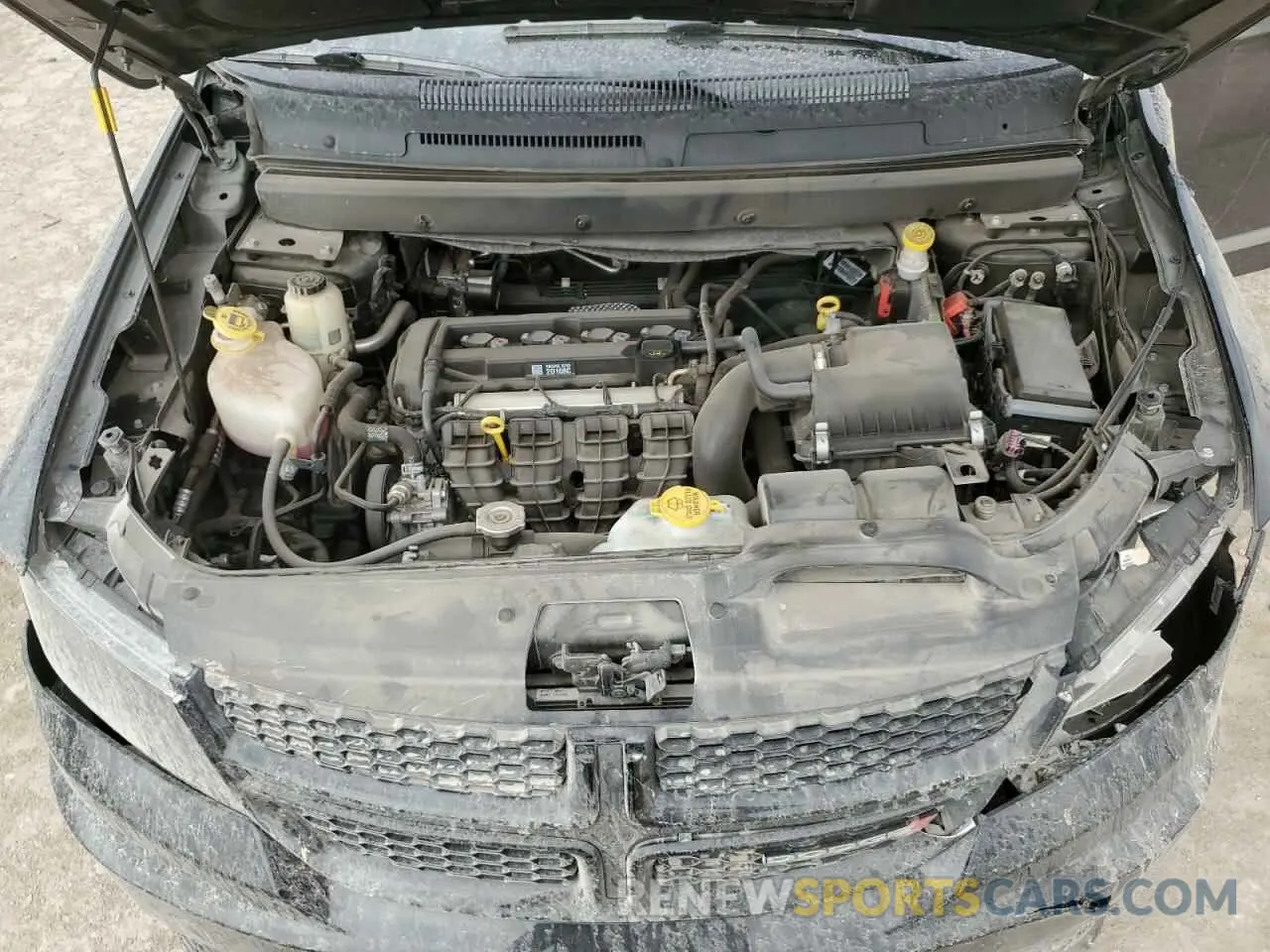 14 Photograph of a damaged car 3C4PDCAB3LT274000 DODGE JOURNEY 2020