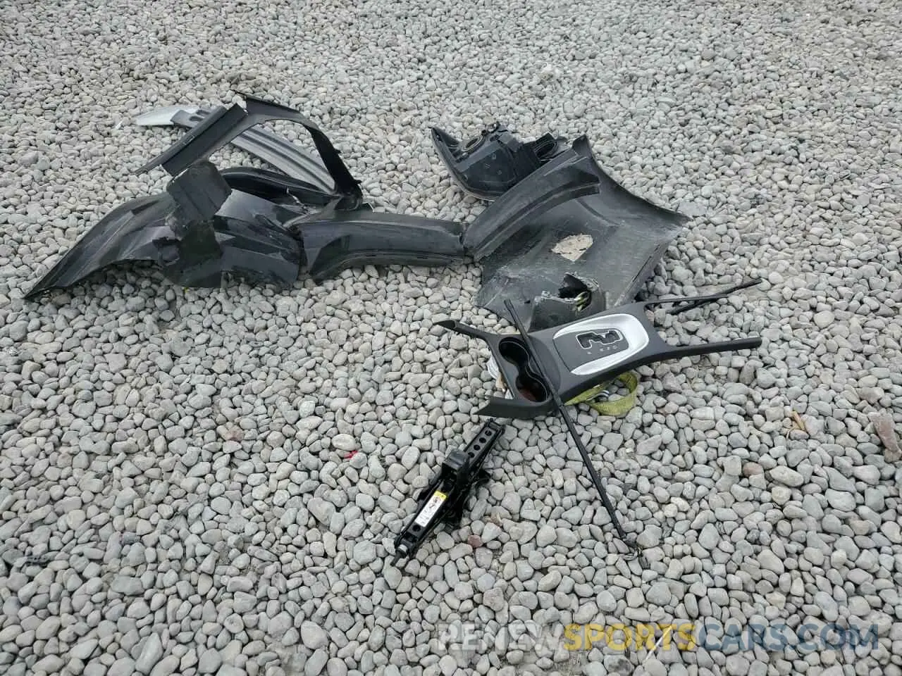 13 Photograph of a damaged car 3C4PDCAB3LT277706 DODGE JOURNEY 2020