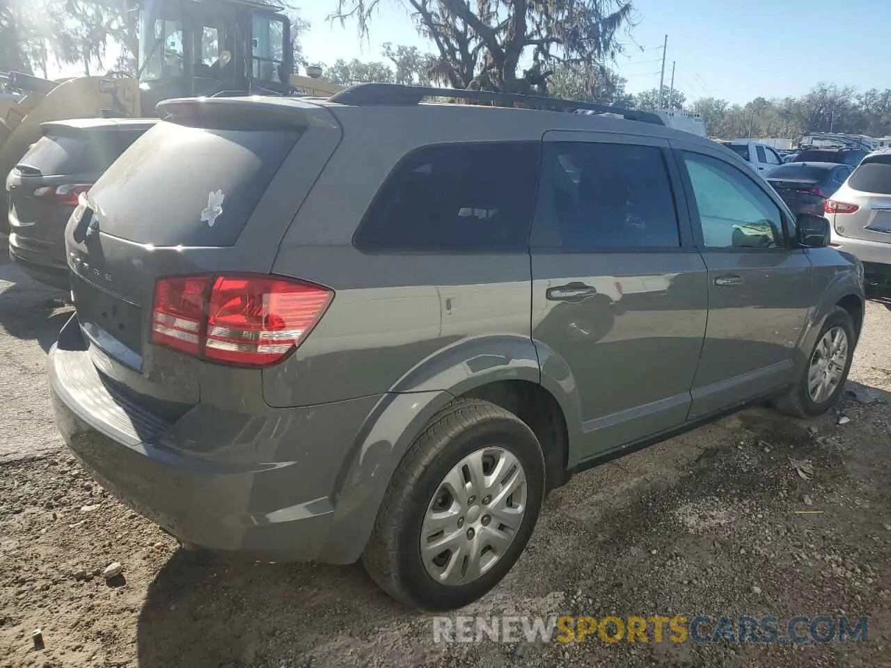 3 Photograph of a damaged car 3C4PDCAB4LT199260 DODGE JOURNEY 2020