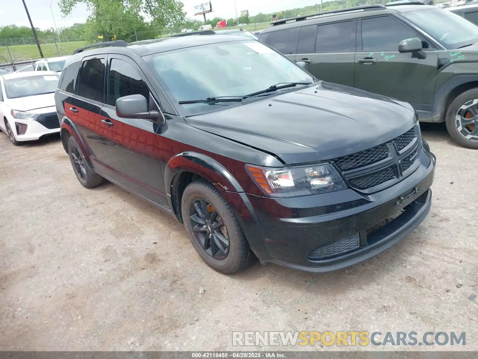 1 Photograph of a damaged car 3C4PDCAB4LT254161 DODGE JOURNEY 2020