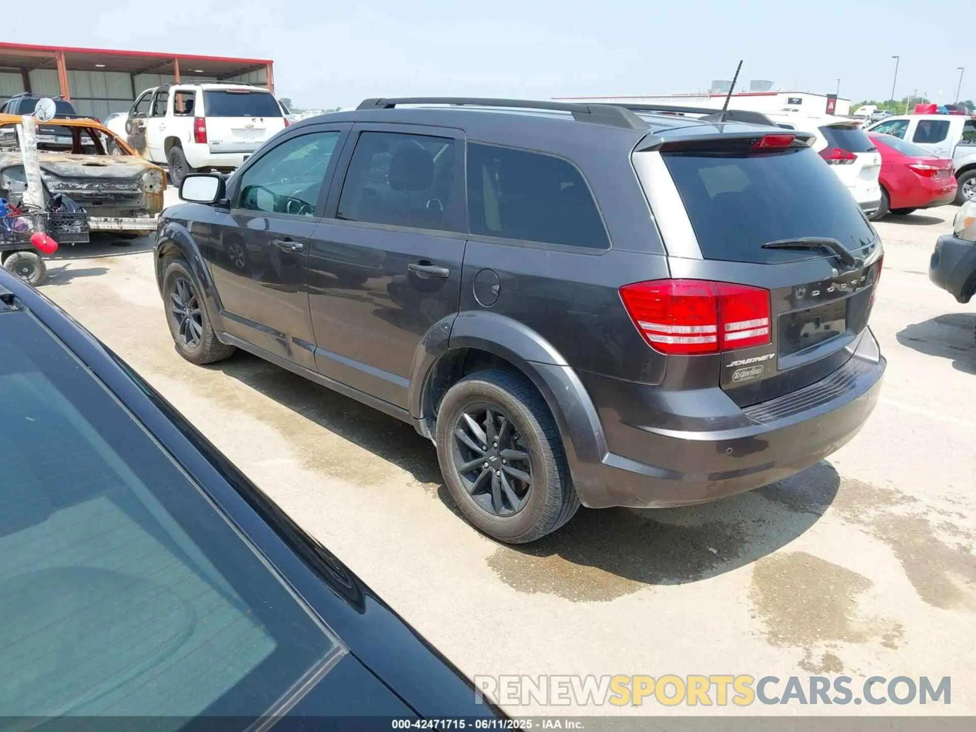 3 Photograph of a damaged car 3C4PDCAB4LT274068 DODGE JOURNEY 2020