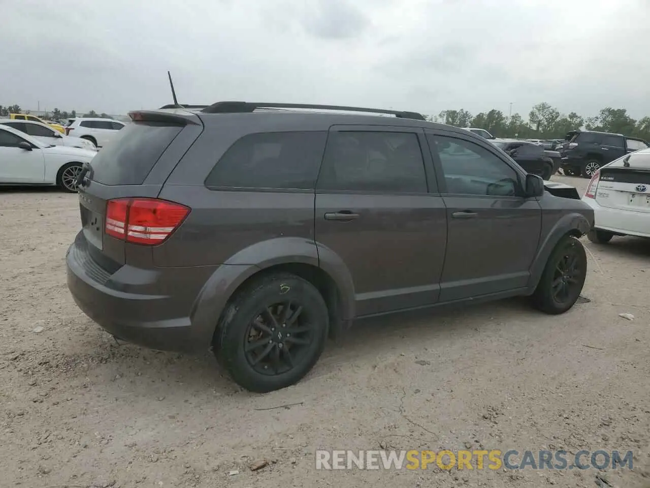 3 Photograph of a damaged car 3C4PDCAB4LT278086 DODGE JOURNEY 2020