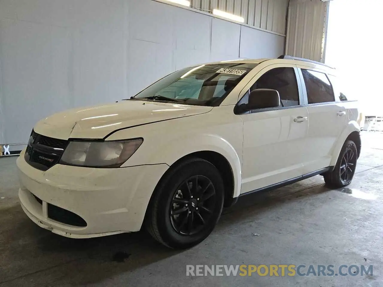 1 Photograph of a damaged car 3C4PDCAB5LT202103 DODGE JOURNEY 2020