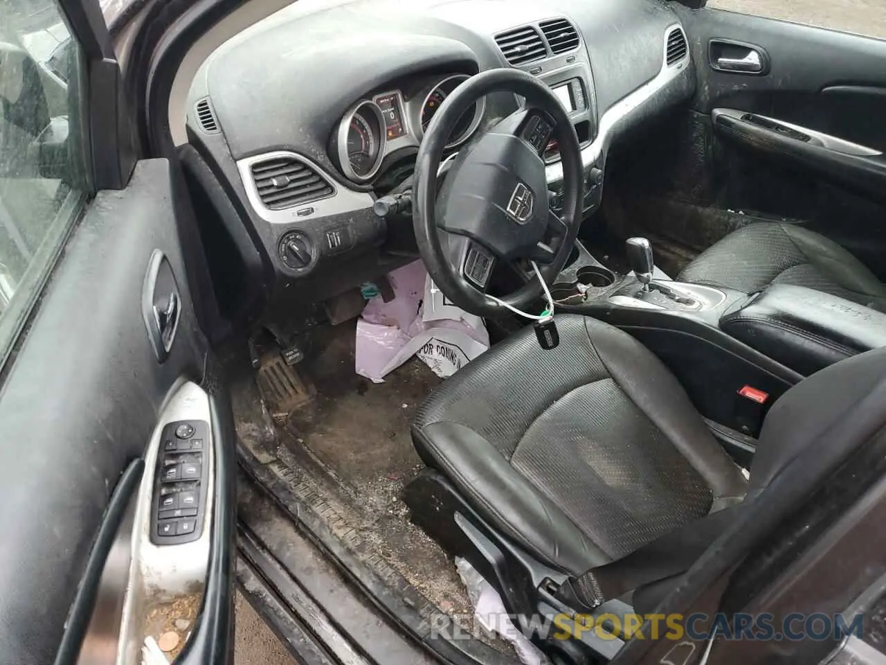 8 Photograph of a damaged car 3C4PDCAB5LT207365 DODGE JOURNEY 2020