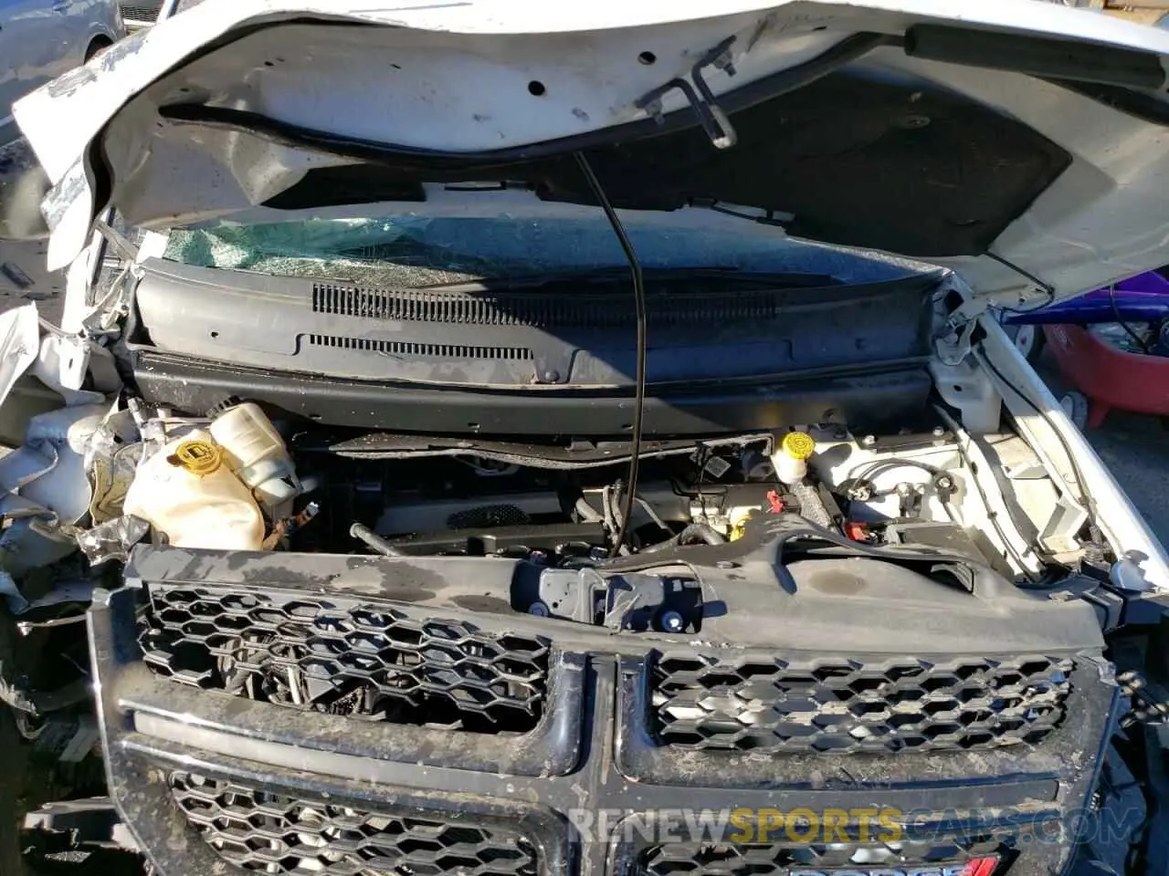 12 Photograph of a damaged car 3C4PDCAB5LT214011 DODGE JOURNEY 2020