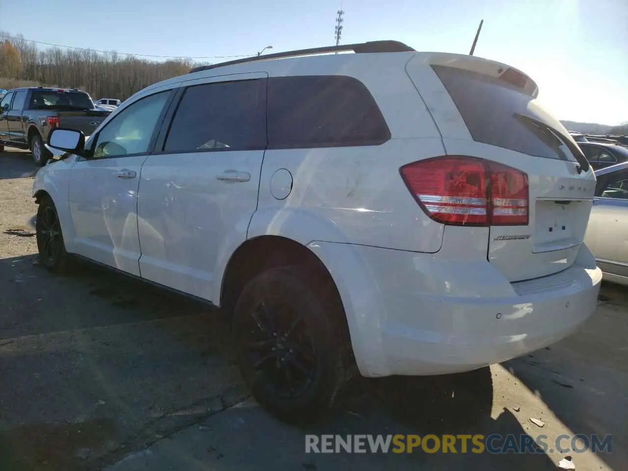 2 Photograph of a damaged car 3C4PDCAB5LT214011 DODGE JOURNEY 2020