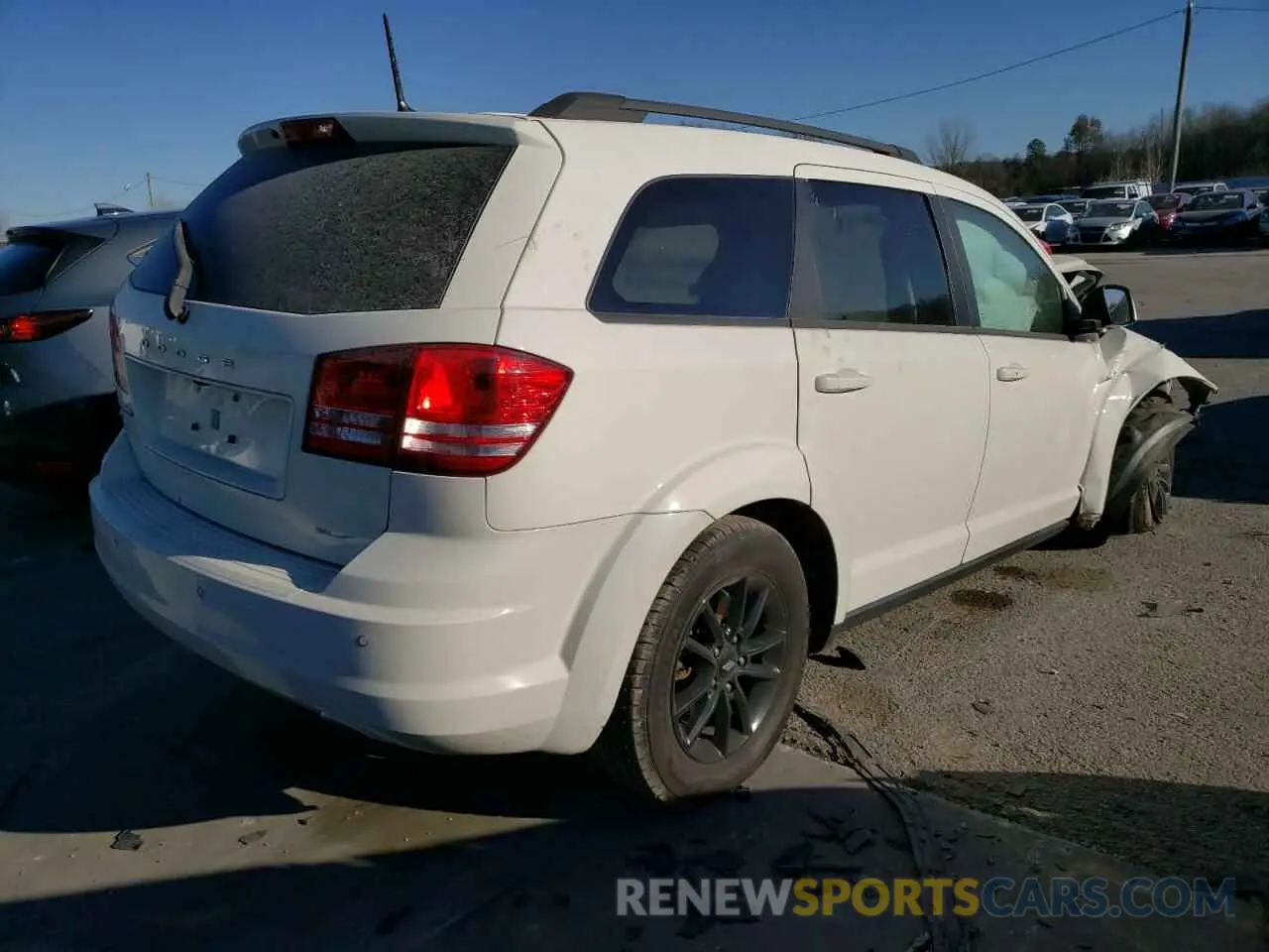 3 Photograph of a damaged car 3C4PDCAB5LT214011 DODGE JOURNEY 2020