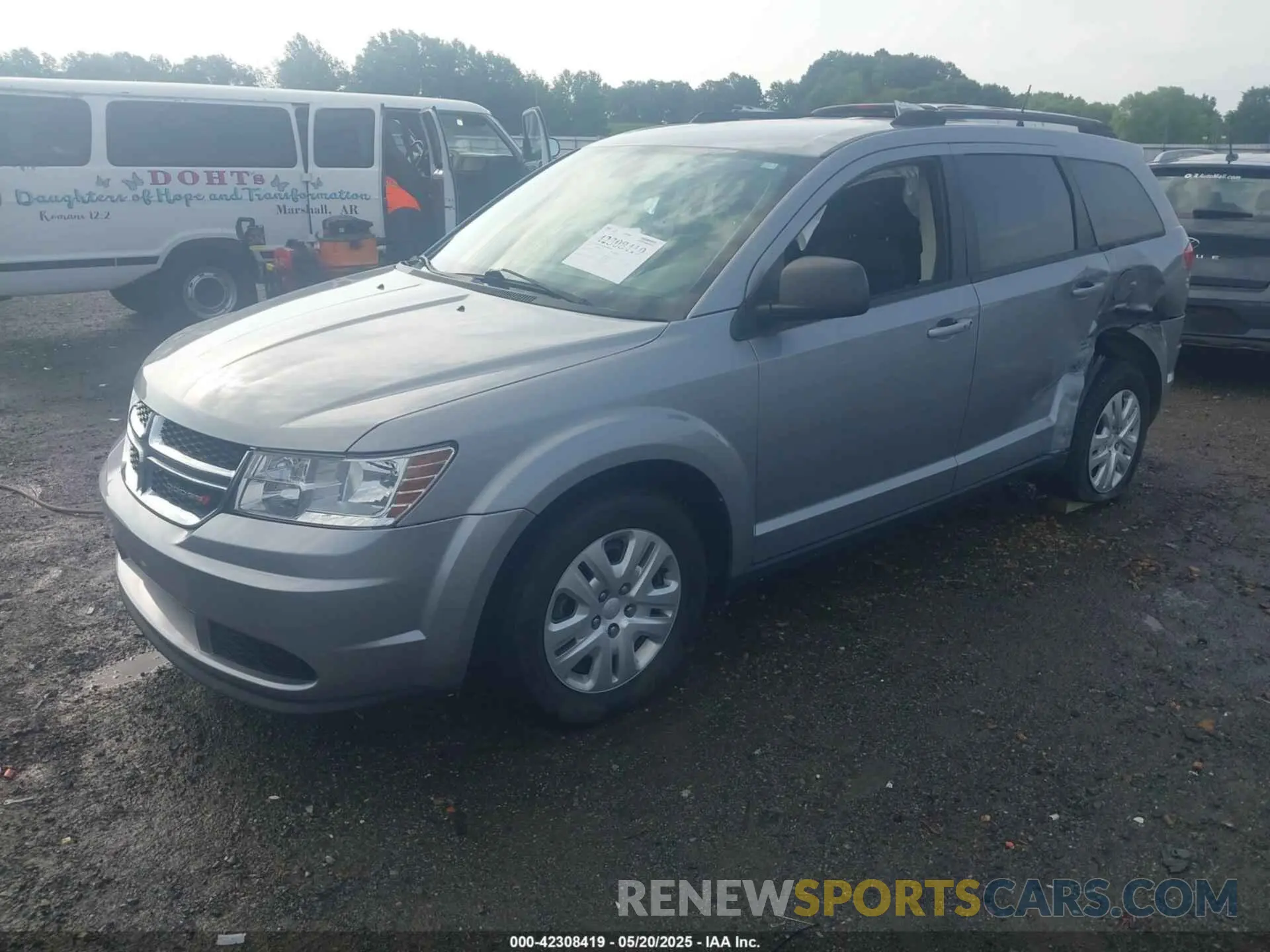 2 Photograph of a damaged car 3C4PDCAB5LT259112 DODGE JOURNEY 2020