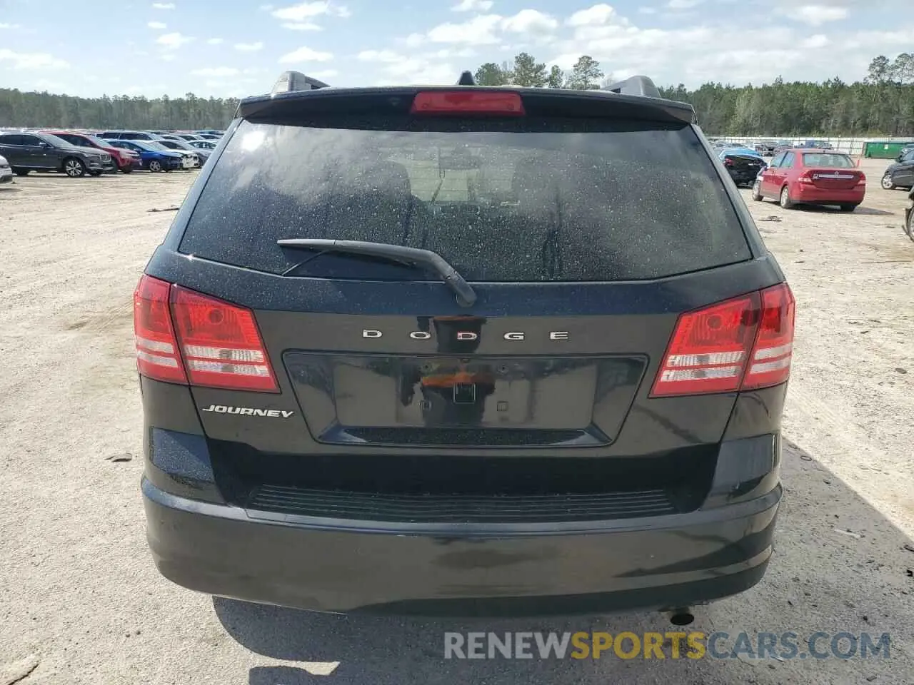 6 Photograph of a damaged car 3C4PDCAB5LT273771 DODGE JOURNEY 2020