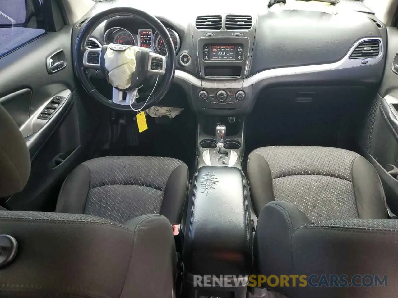 8 Photograph of a damaged car 3C4PDCAB5LT273771 DODGE JOURNEY 2020