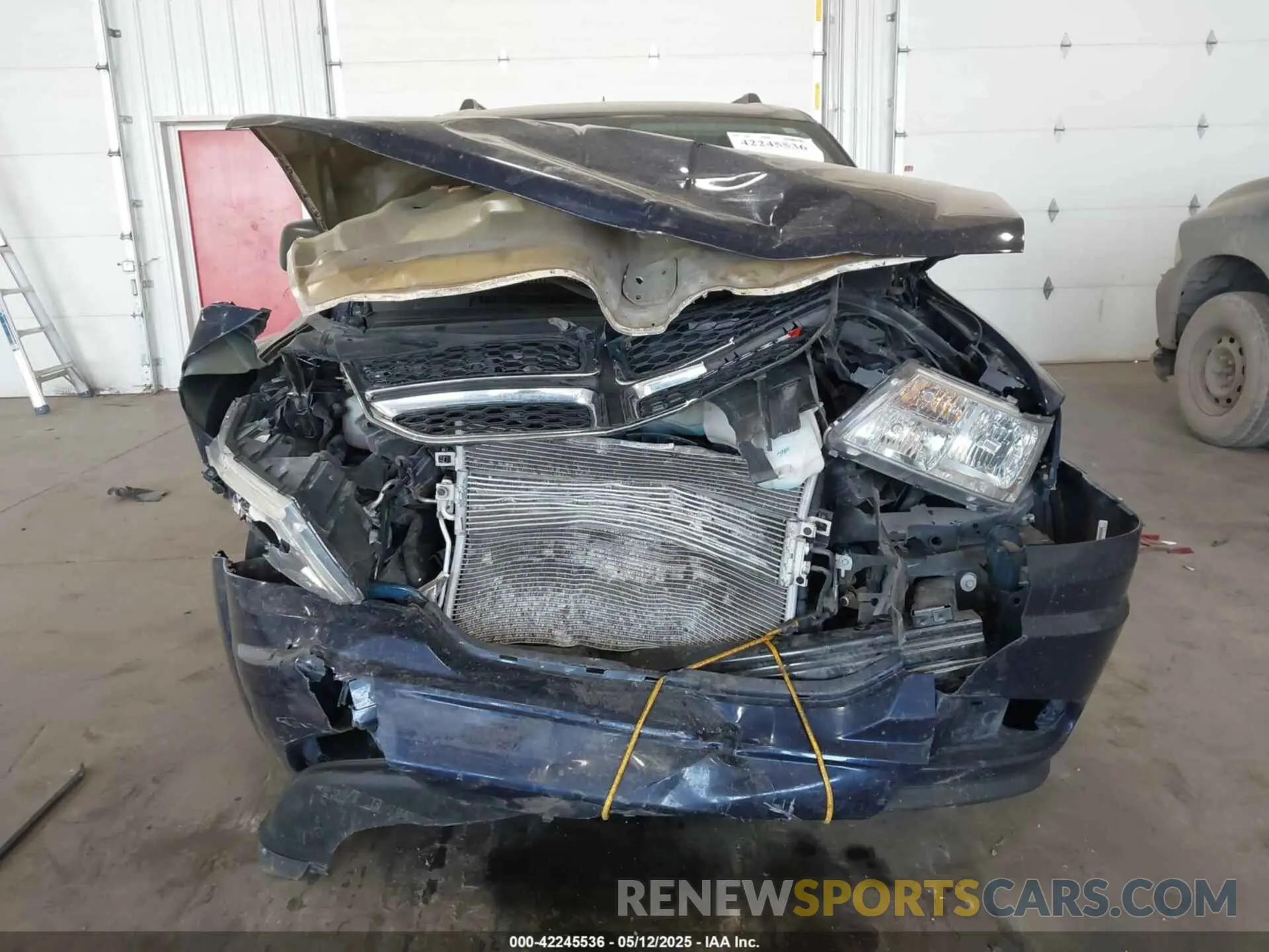 12 Photograph of a damaged car 3C4PDCAB6LT182928 DODGE JOURNEY 2020