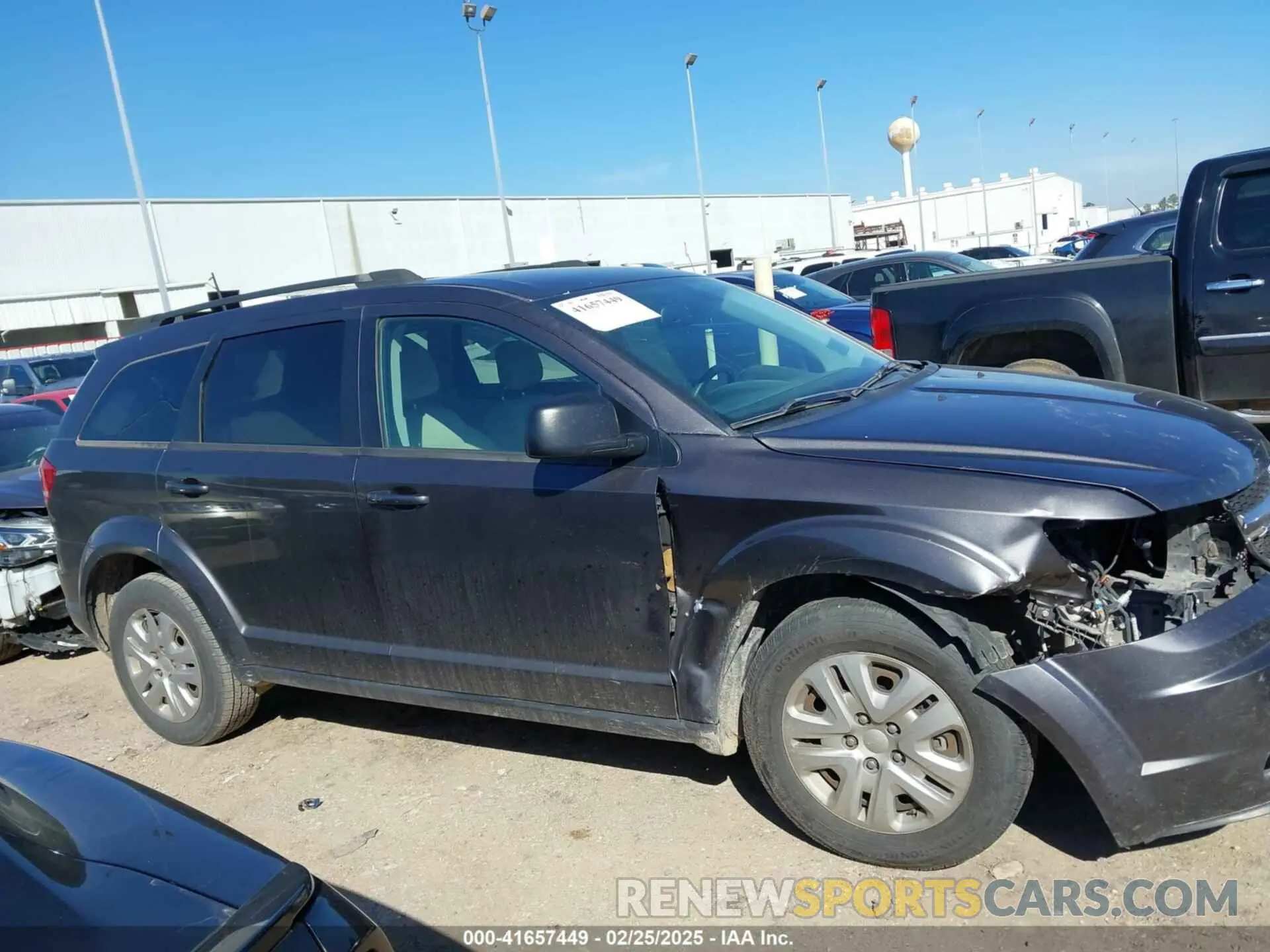 13 Photograph of a damaged car 3C4PDCAB6LT183030 DODGE JOURNEY 2020