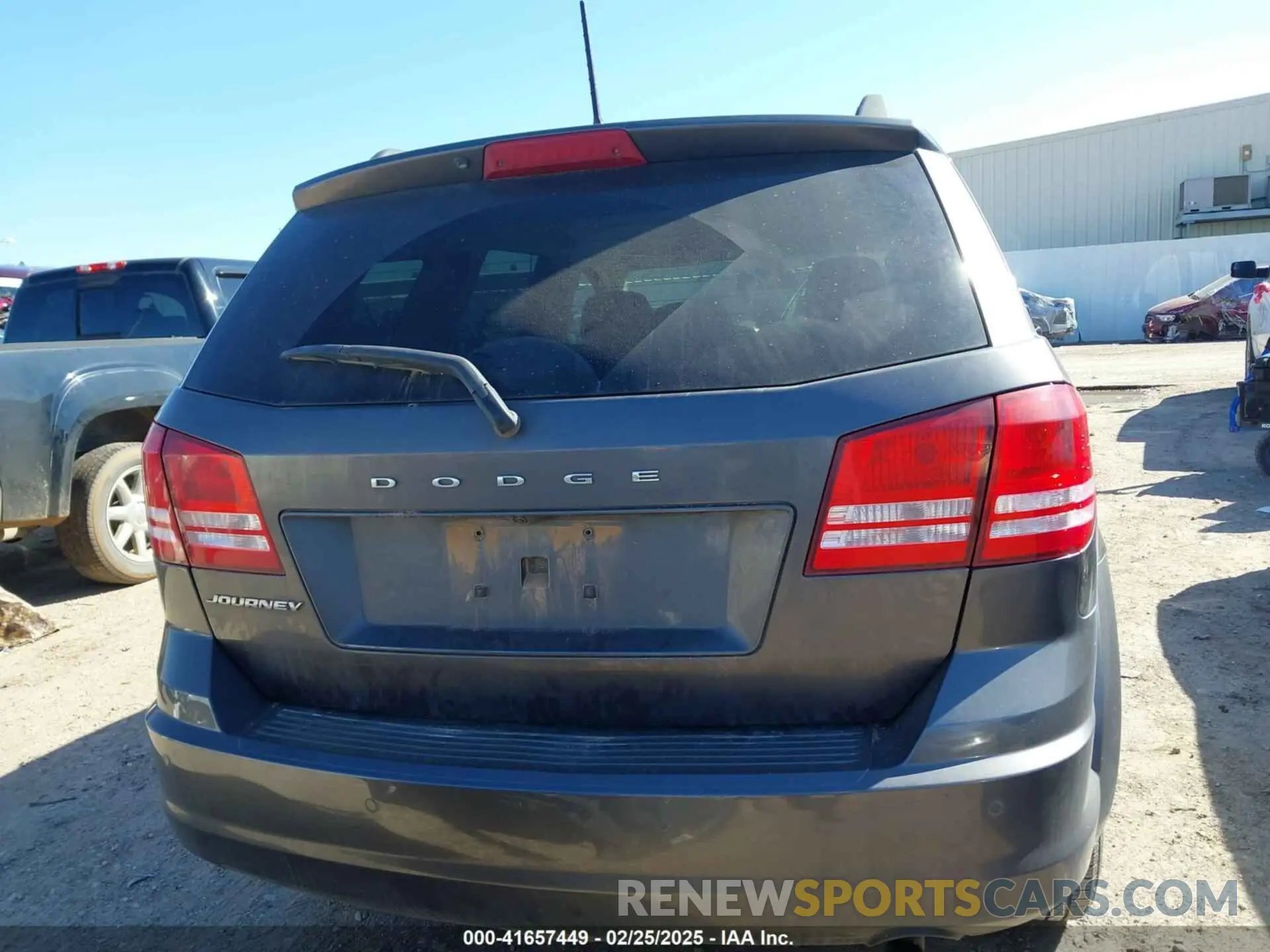 16 Photograph of a damaged car 3C4PDCAB6LT183030 DODGE JOURNEY 2020