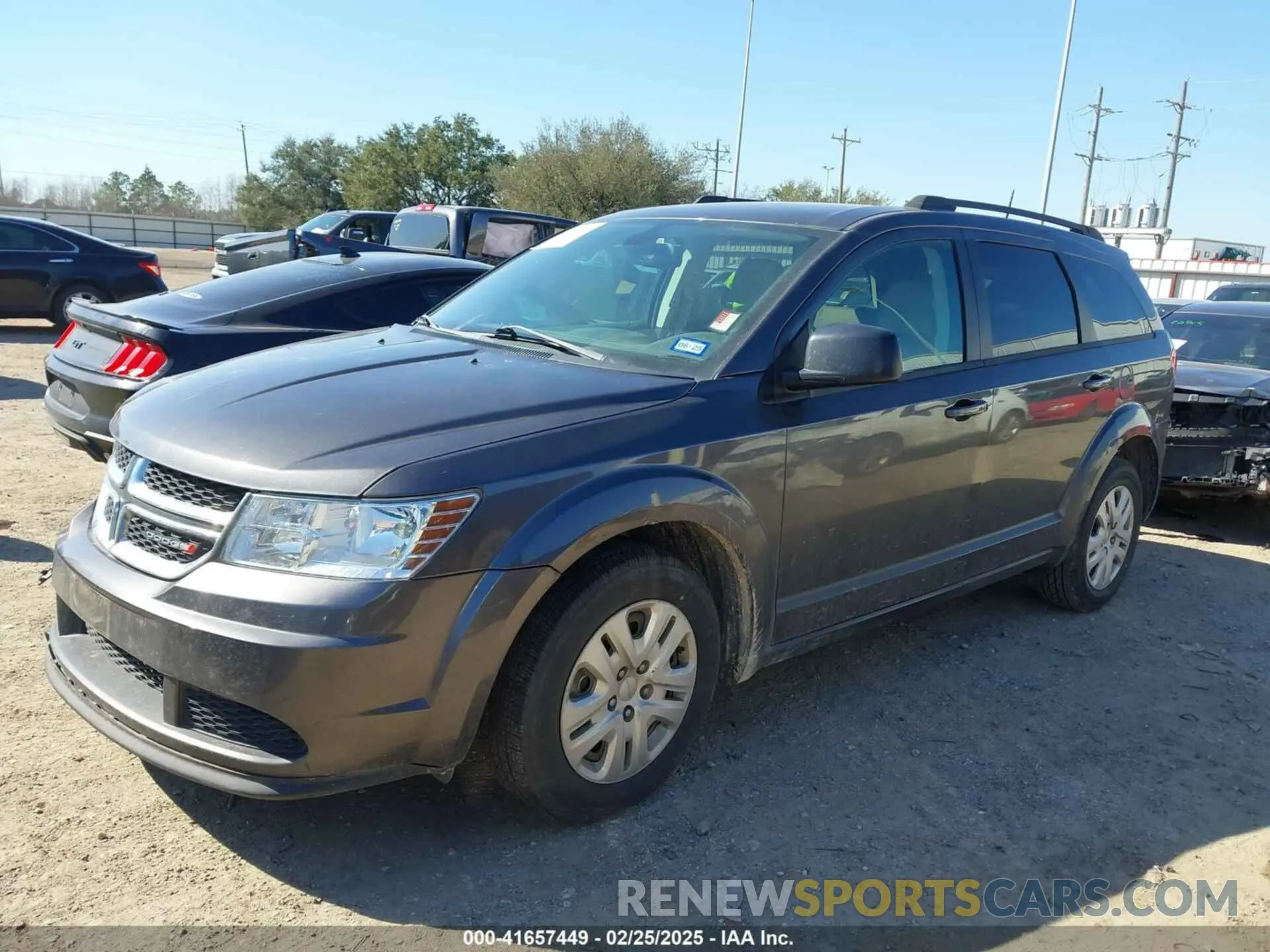 2 Photograph of a damaged car 3C4PDCAB6LT183030 DODGE JOURNEY 2020