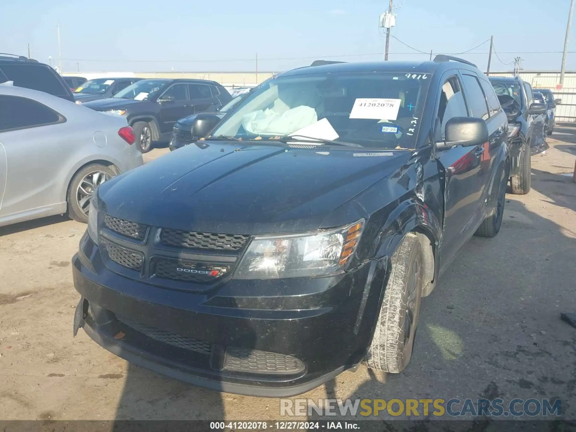 2 Photograph of a damaged car 3C4PDCAB6LT249916 DODGE JOURNEY 2020