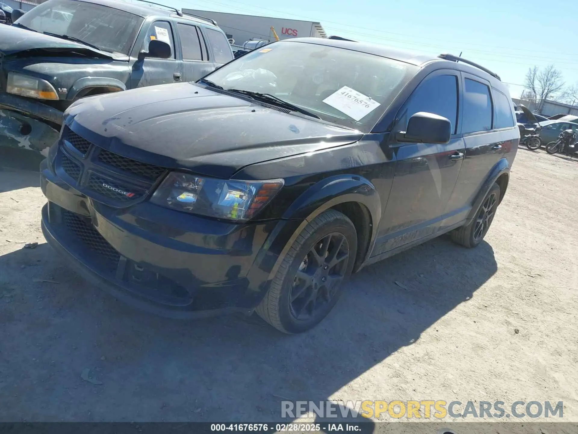 2 Photograph of a damaged car 3C4PDCAB6LT253710 DODGE JOURNEY 2020