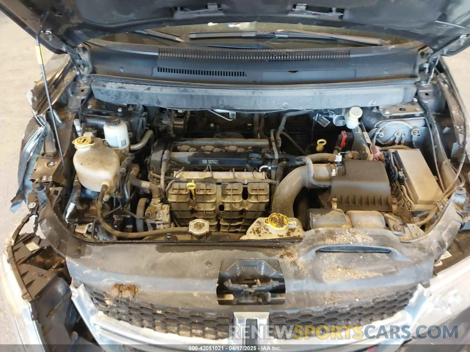 10 Photograph of a damaged car 3C4PDCAB6LT264416 DODGE JOURNEY 2020