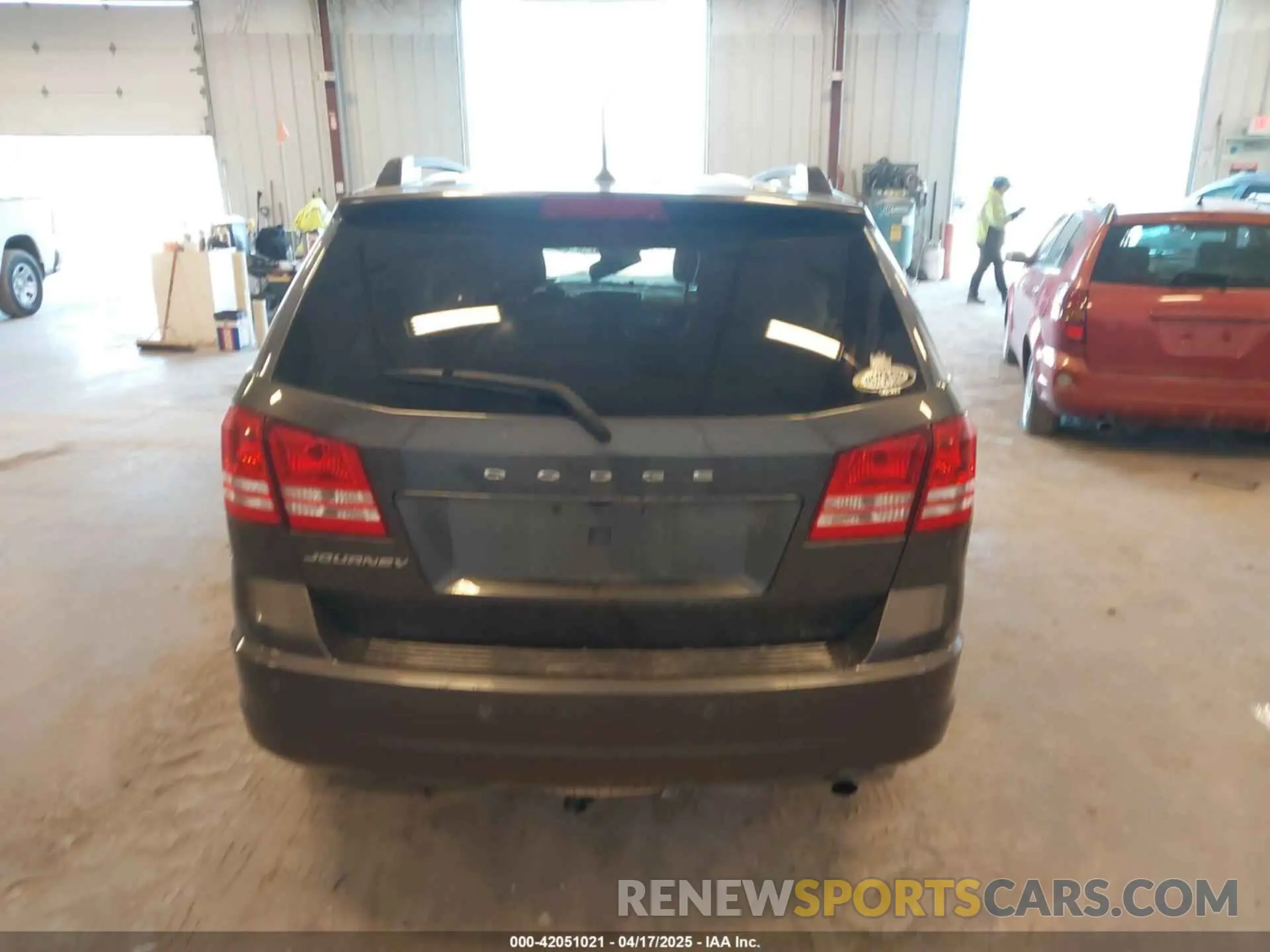 16 Photograph of a damaged car 3C4PDCAB6LT264416 DODGE JOURNEY 2020