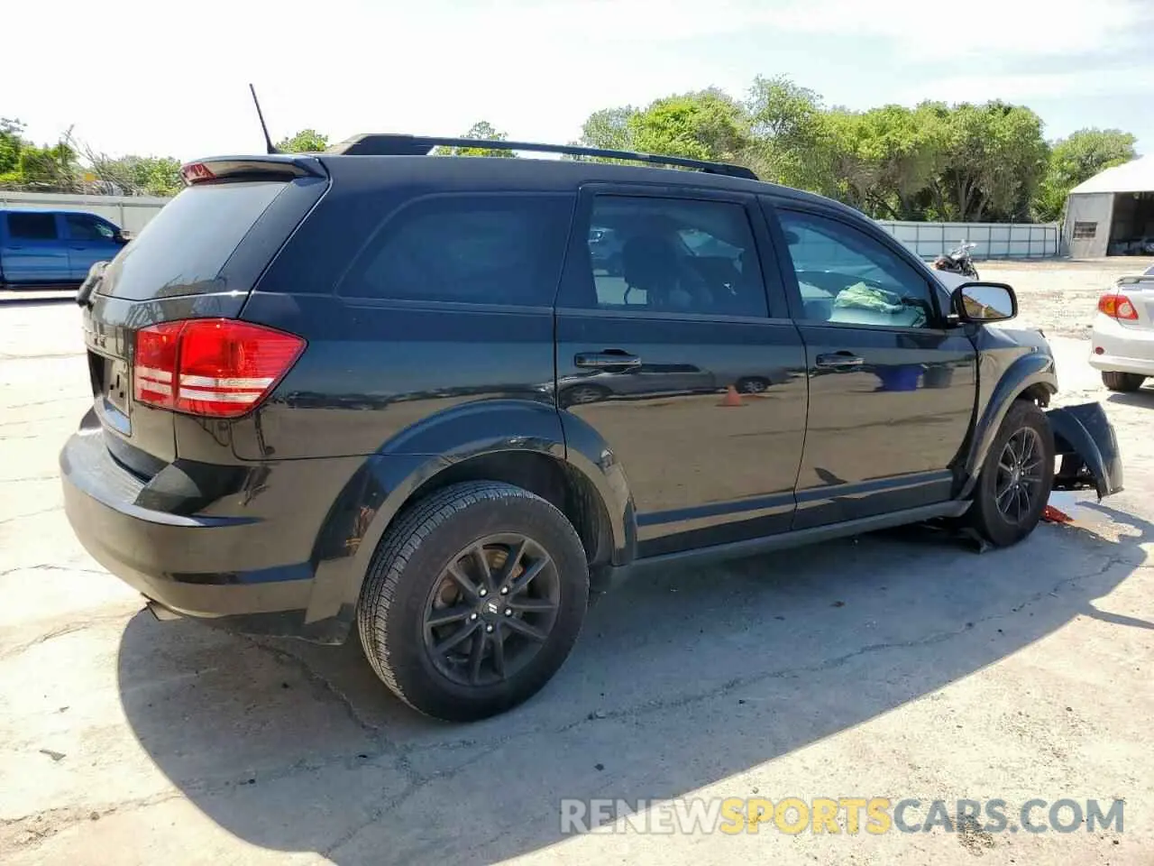 3 Photograph of a damaged car 3C4PDCAB7LT181268 DODGE JOURNEY 2020