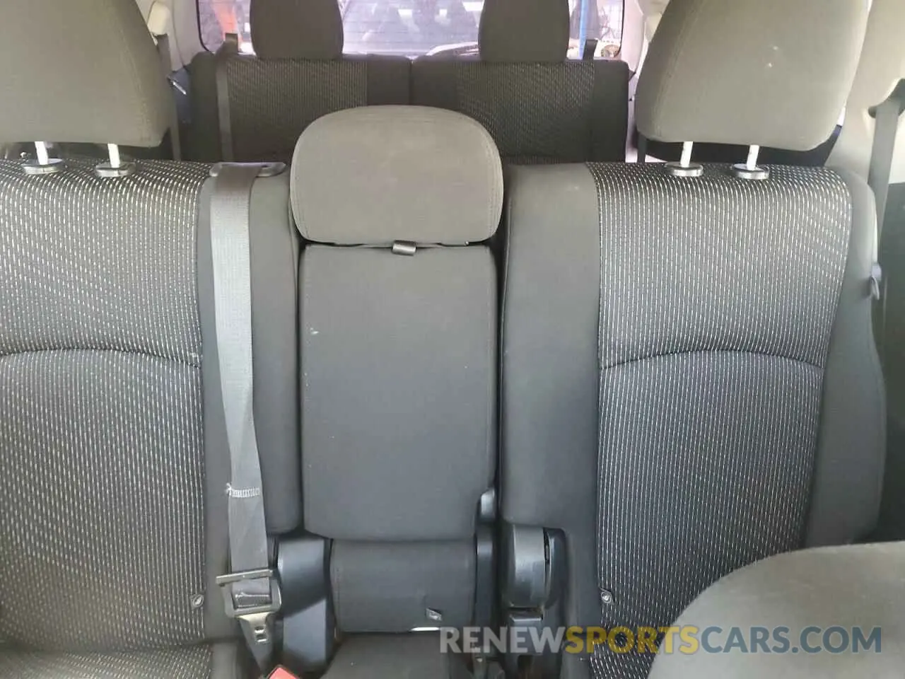 10 Photograph of a damaged car 3C4PDCAB7LT182100 DODGE JOURNEY 2020