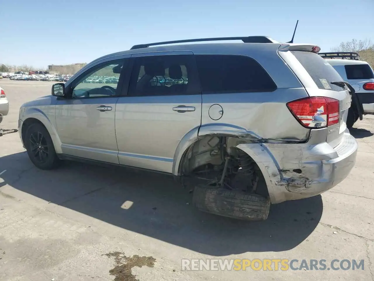 2 Photograph of a damaged car 3C4PDCAB7LT182100 DODGE JOURNEY 2020