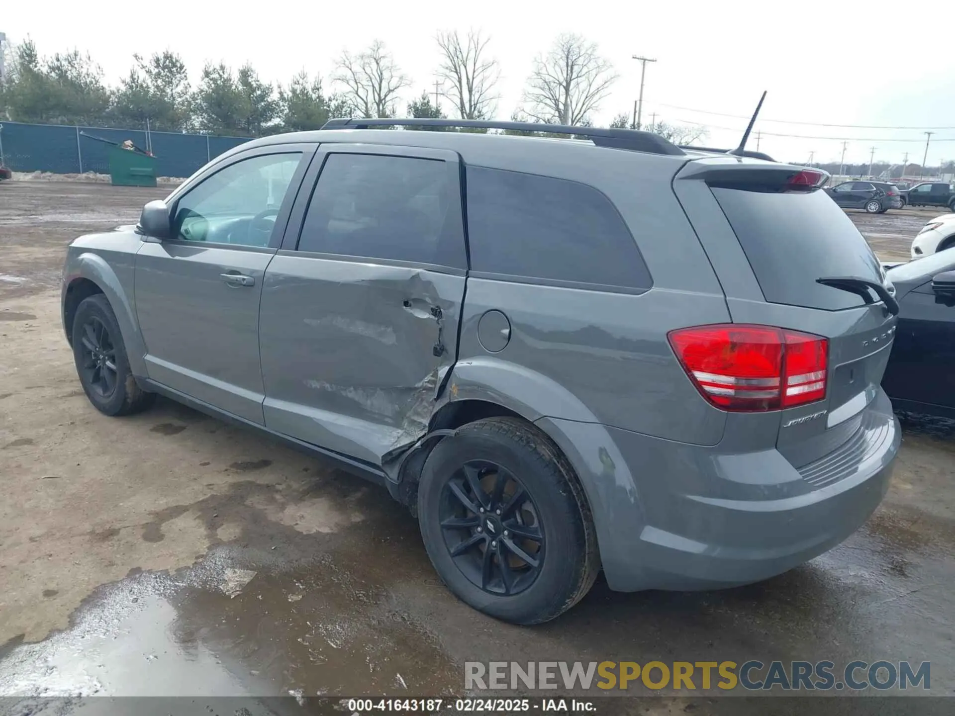 6 Photograph of a damaged car 3C4PDCAB7LT201714 DODGE JOURNEY 2020