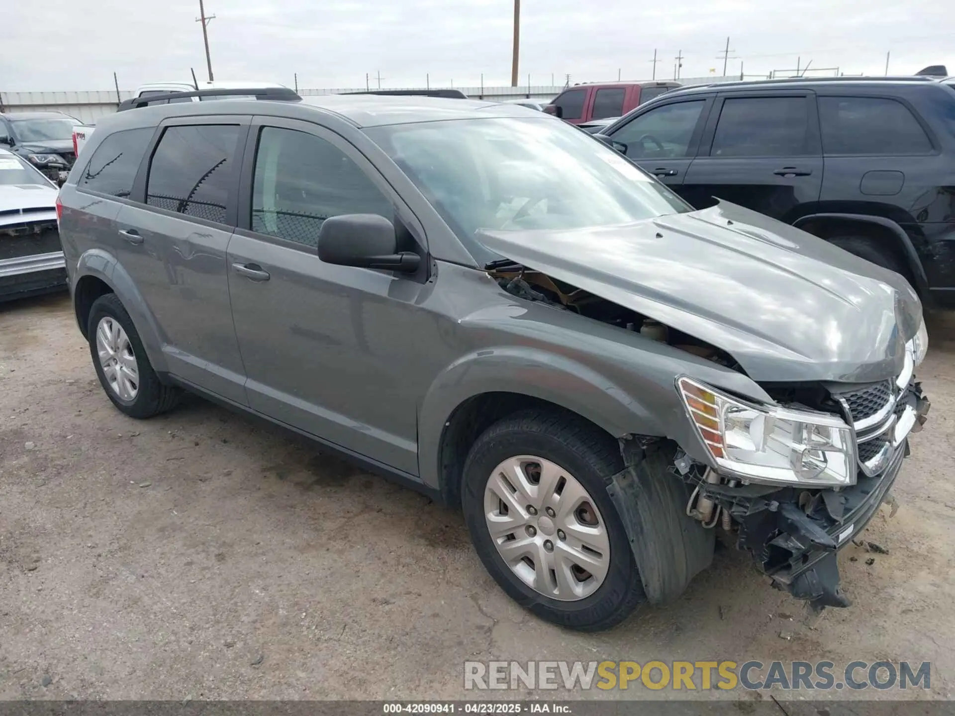 1 Photograph of a damaged car 3C4PDCAB7LT220716 DODGE JOURNEY 2020