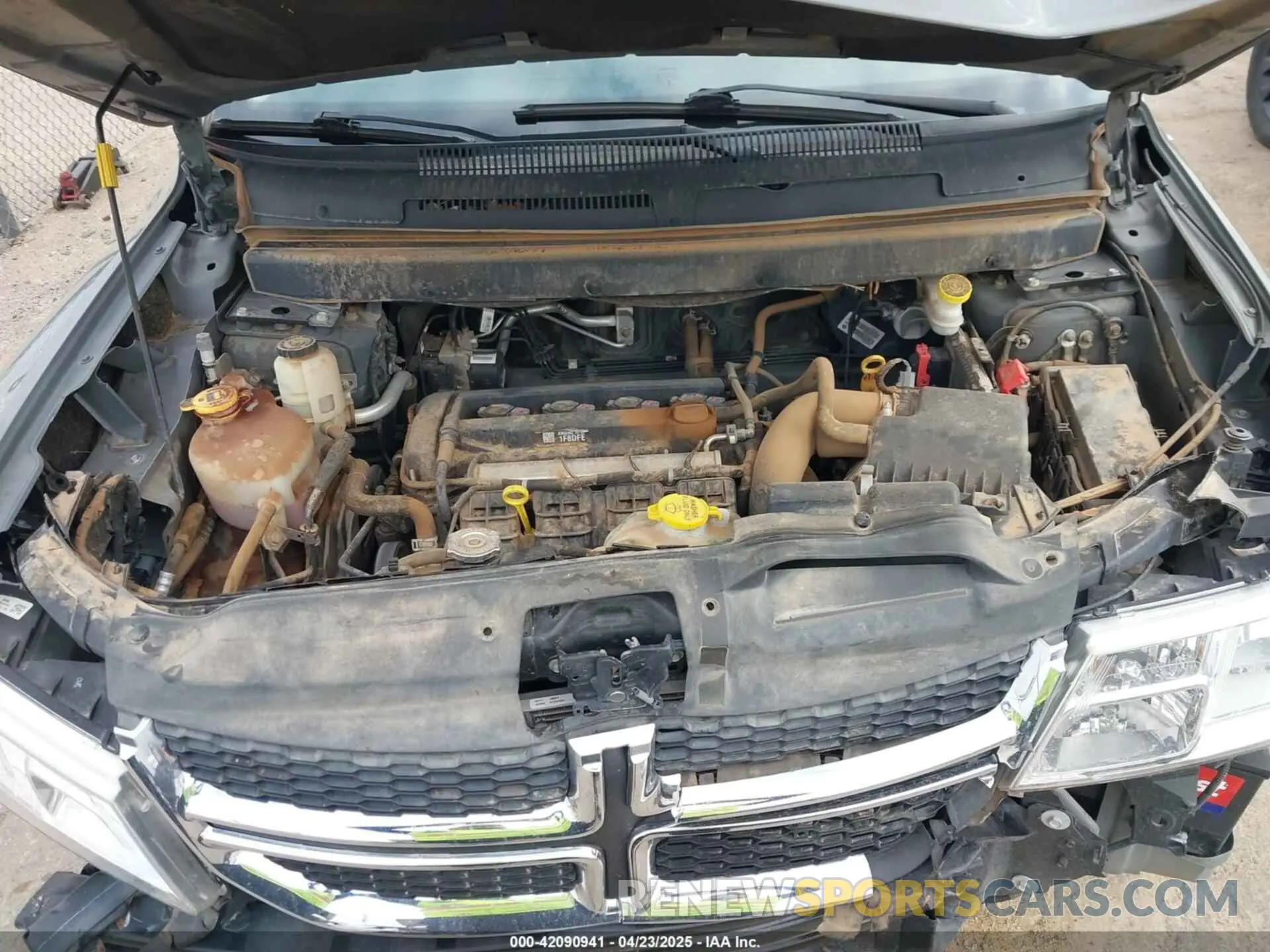 10 Photograph of a damaged car 3C4PDCAB7LT220716 DODGE JOURNEY 2020