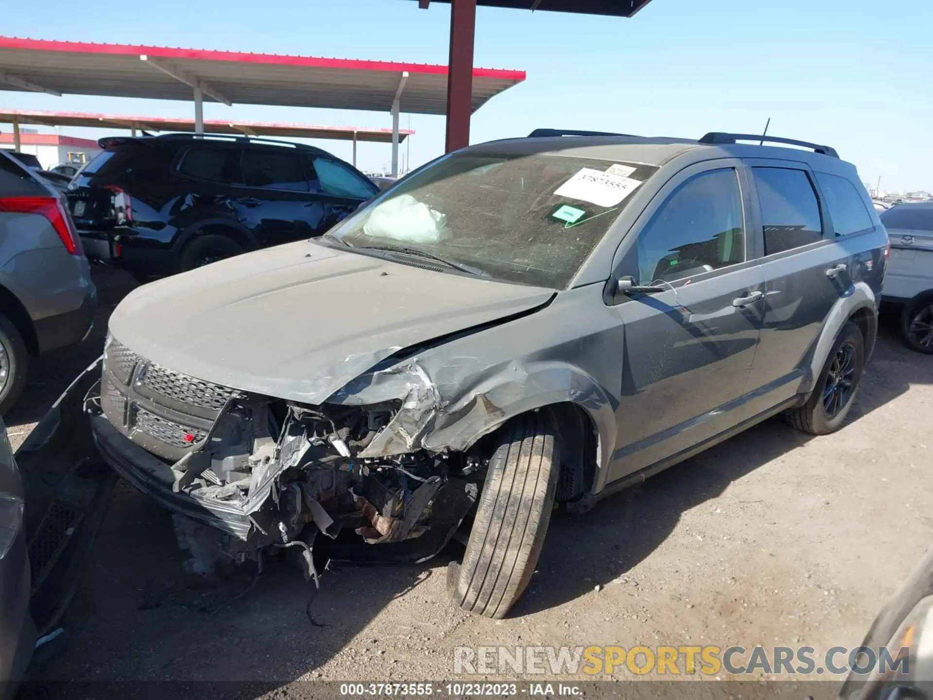 2 Photograph of a damaged car 3C4PDCAB7LT237807 DODGE JOURNEY 2020
