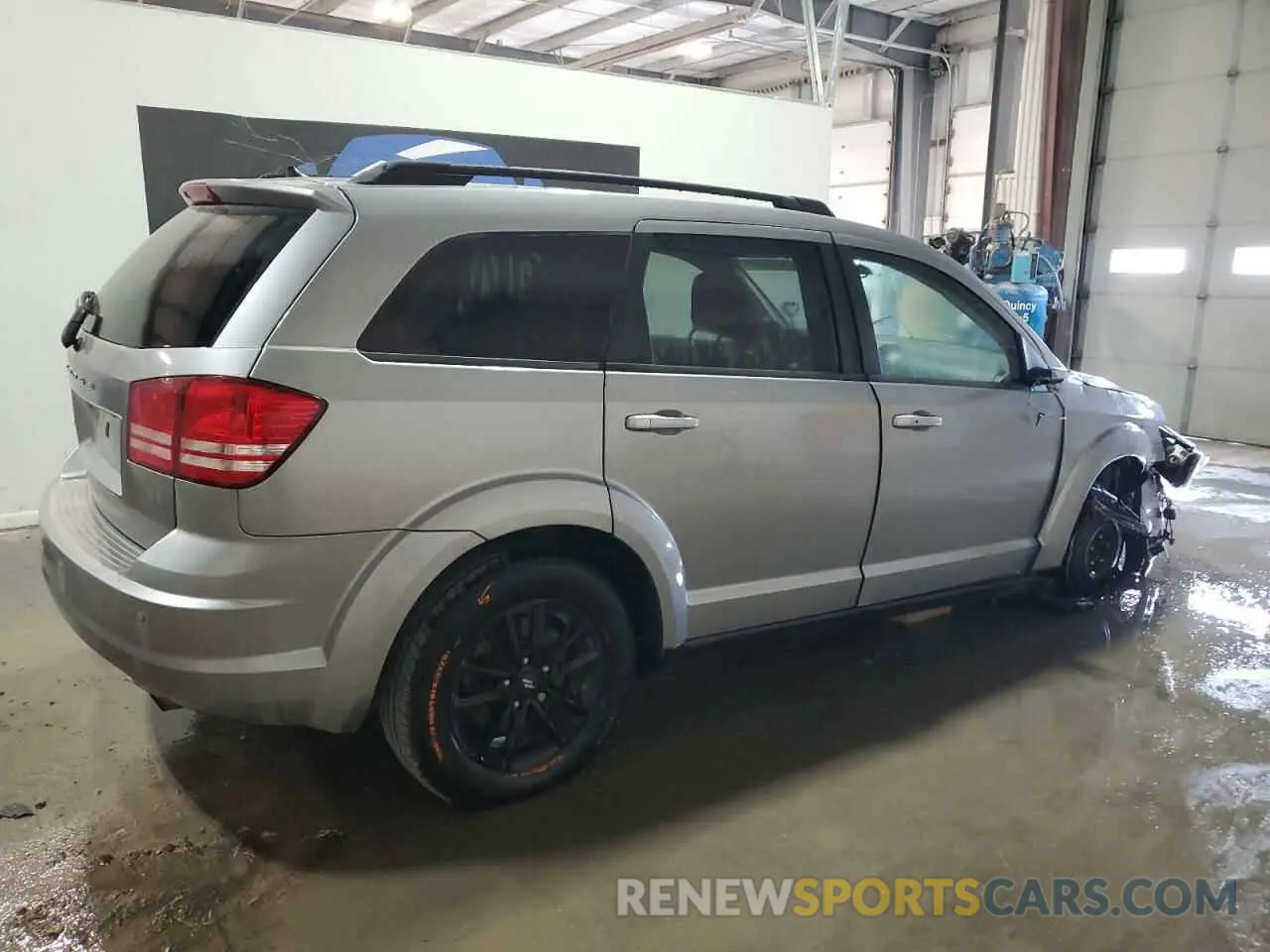 3 Photograph of a damaged car 3C4PDCAB7LT237886 DODGE JOURNEY 2020