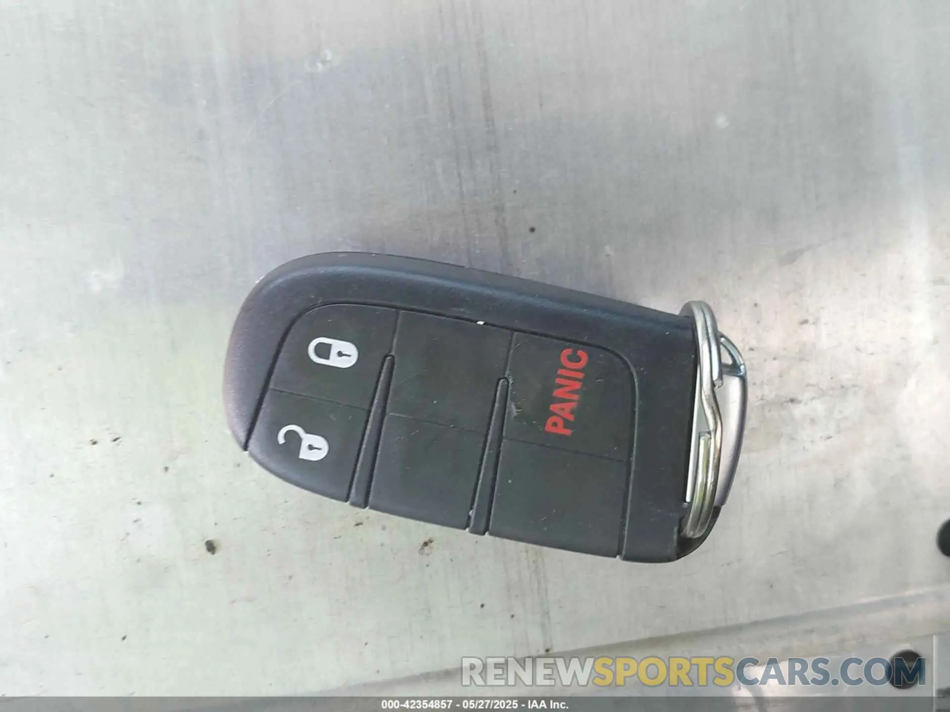 11 Photograph of a damaged car 3C4PDCAB7LT253702 DODGE JOURNEY 2020