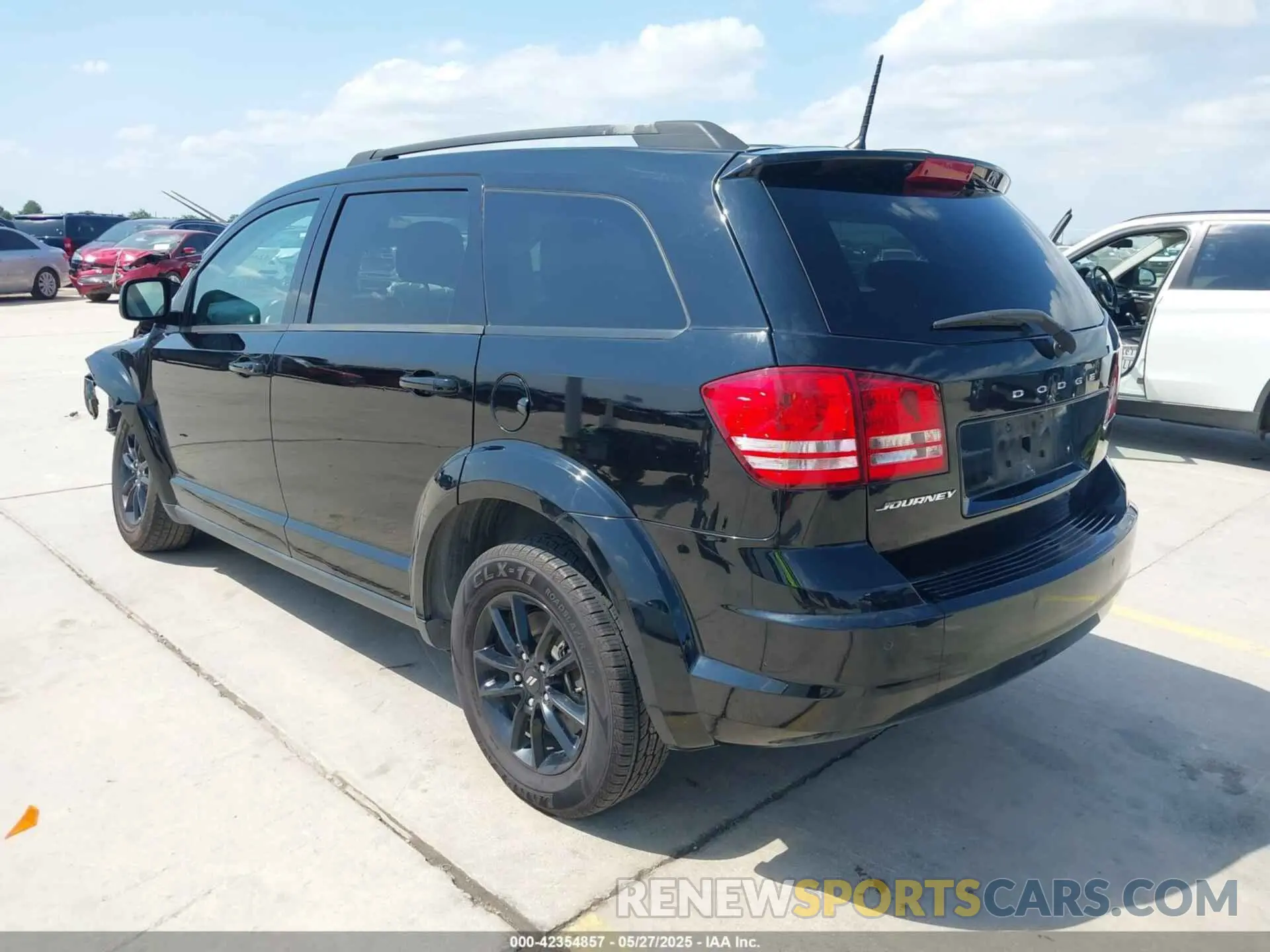3 Photograph of a damaged car 3C4PDCAB7LT253702 DODGE JOURNEY 2020