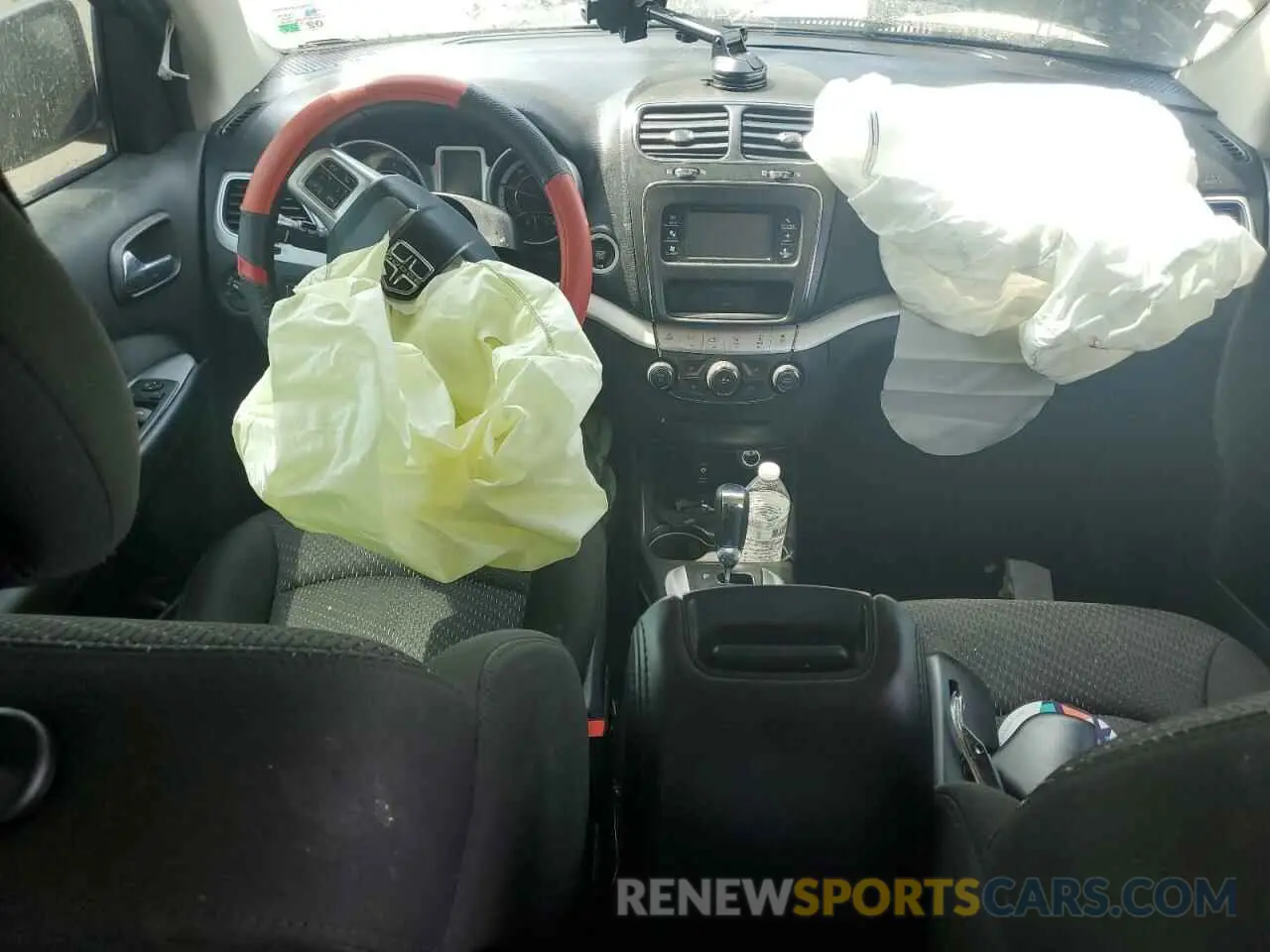 8 Photograph of a damaged car 3C4PDCAB7LT264649 DODGE JOURNEY 2020