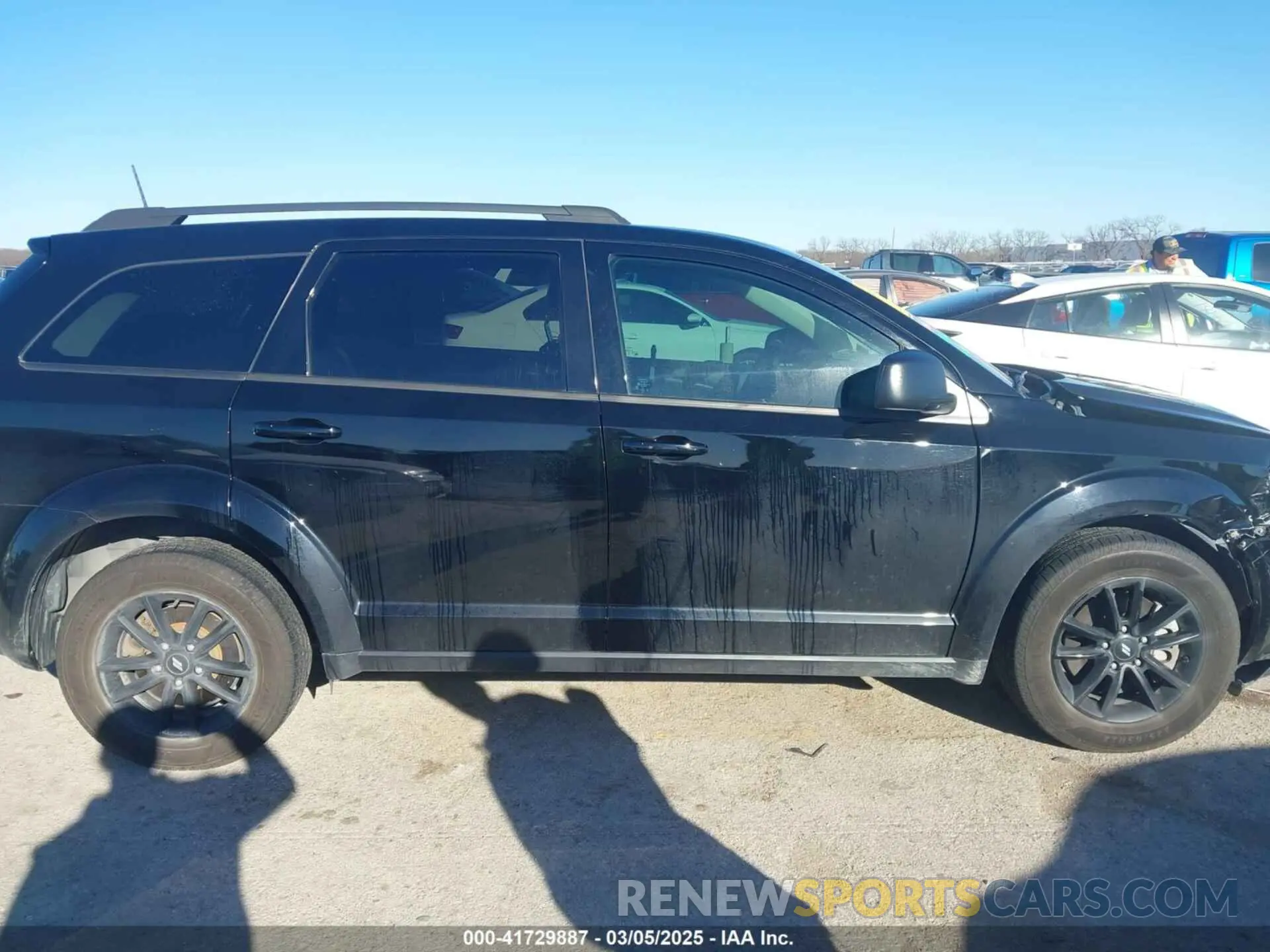 13 Photograph of a damaged car 3C4PDCAB7LT277627 DODGE JOURNEY 2020