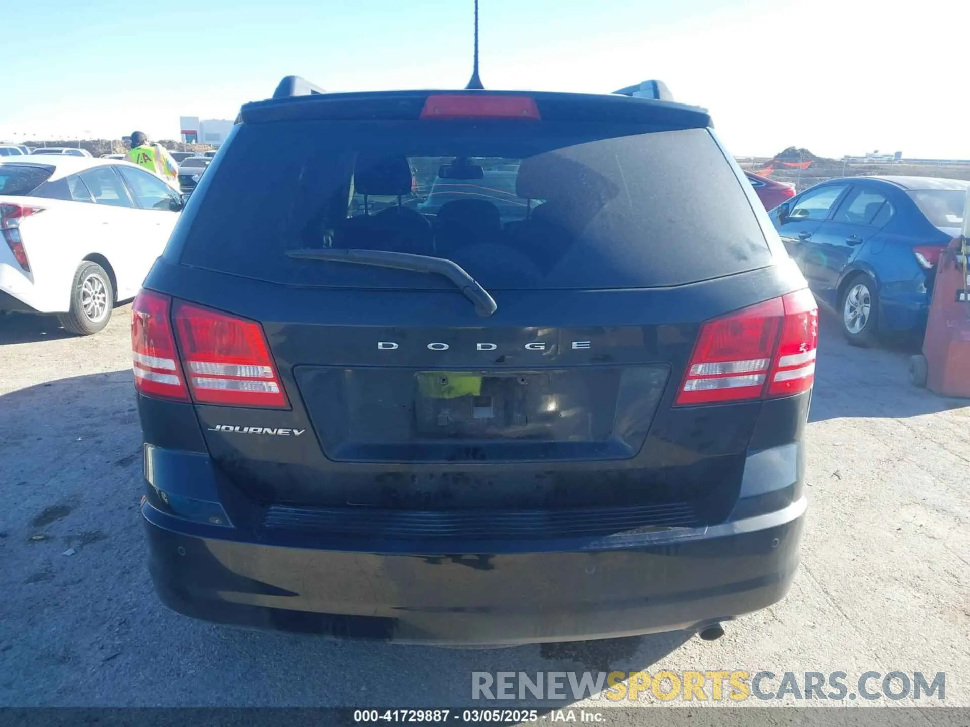 16 Photograph of a damaged car 3C4PDCAB7LT277627 DODGE JOURNEY 2020
