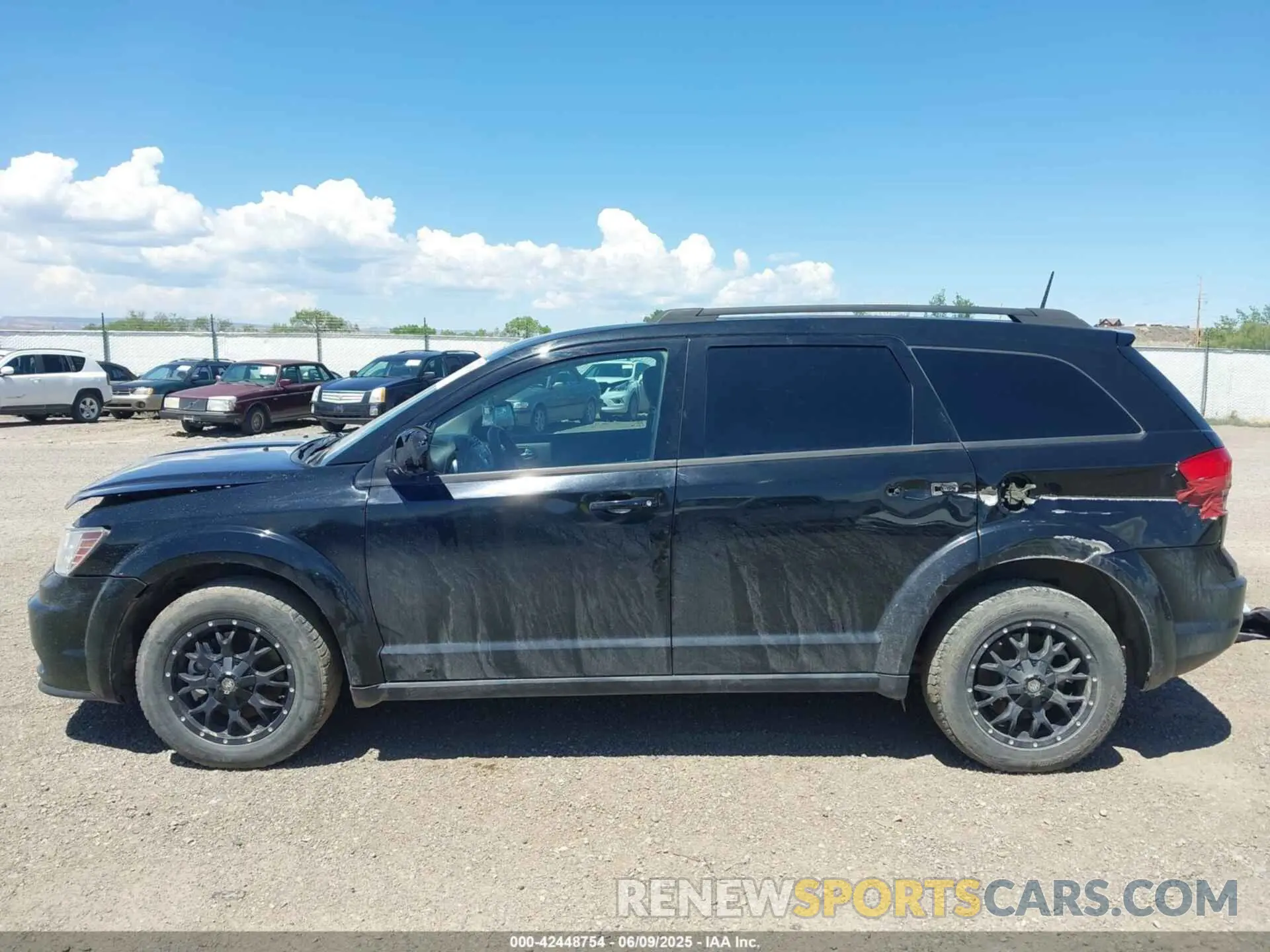 14 Photograph of a damaged car 3C4PDCAB8LT207294 DODGE JOURNEY 2020
