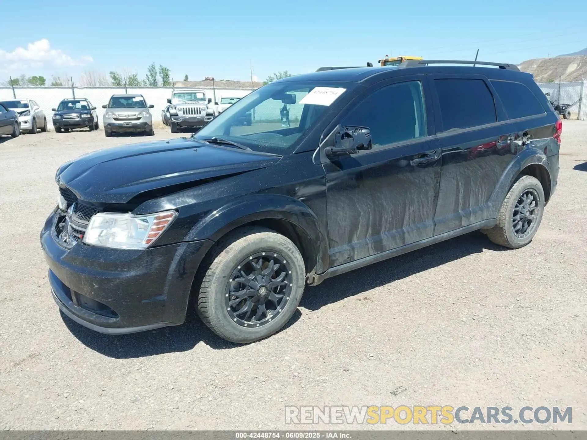 2 Photograph of a damaged car 3C4PDCAB8LT207294 DODGE JOURNEY 2020