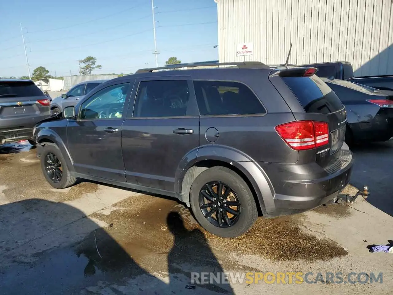 2 Photograph of a damaged car 3C4PDCAB8LT268130 DODGE JOURNEY 2020