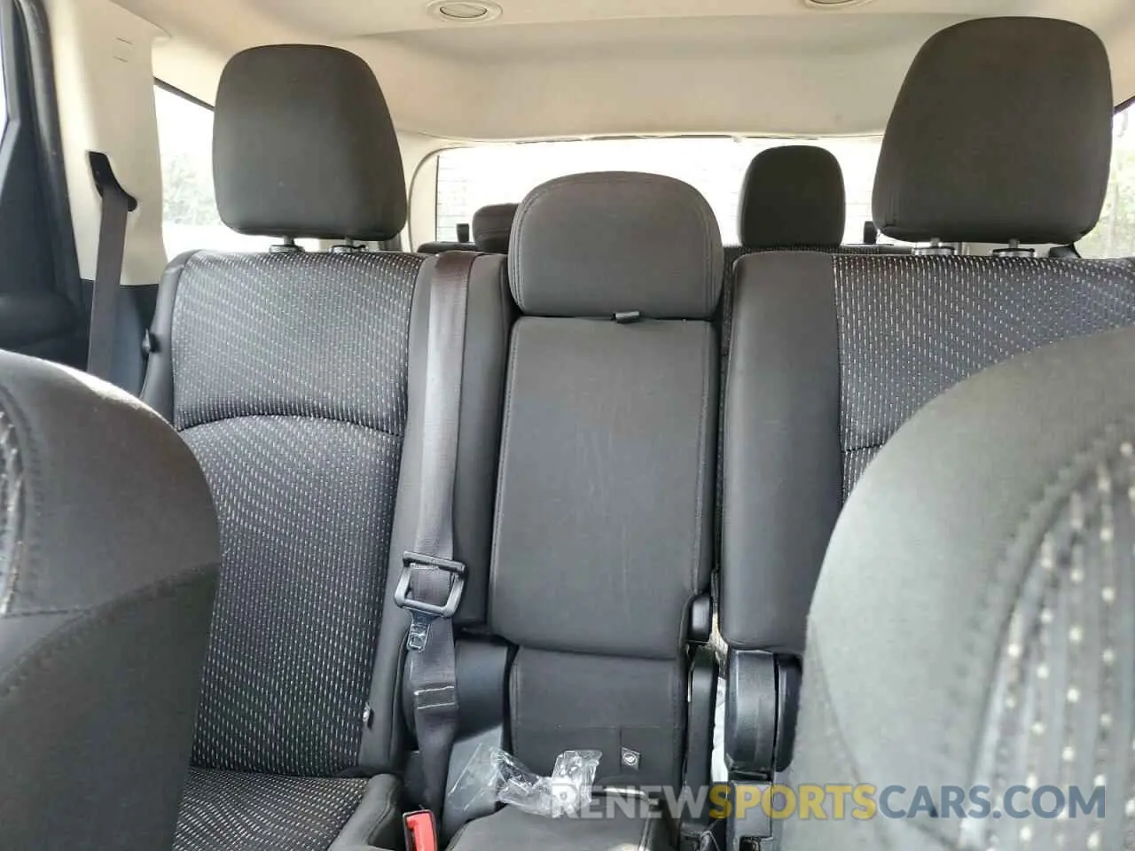 10 Photograph of a damaged car 3C4PDCAB8LT269231 DODGE JOURNEY 2020